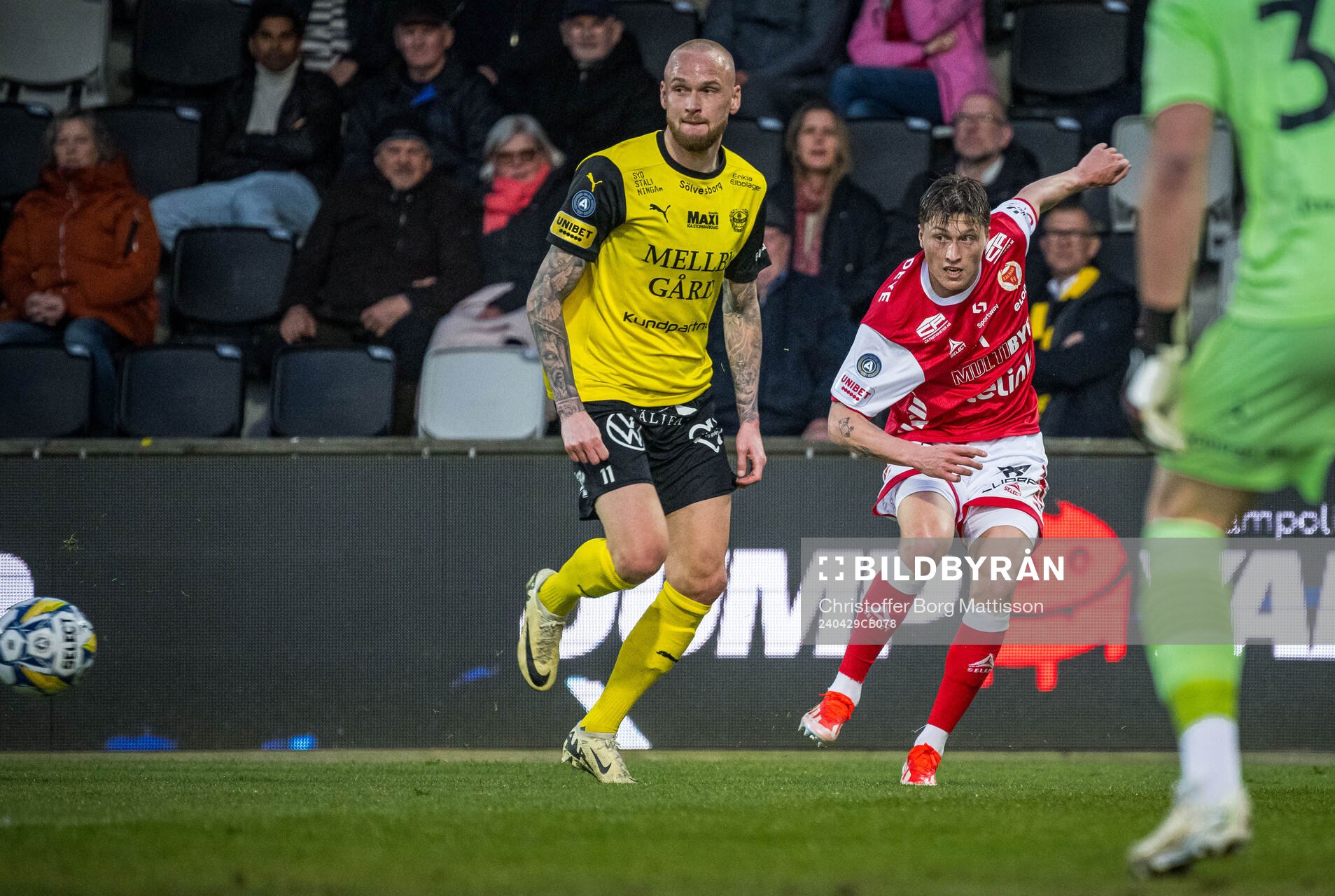 Mjällbys Adam Ståhl och Kalmars Kevin Jensen