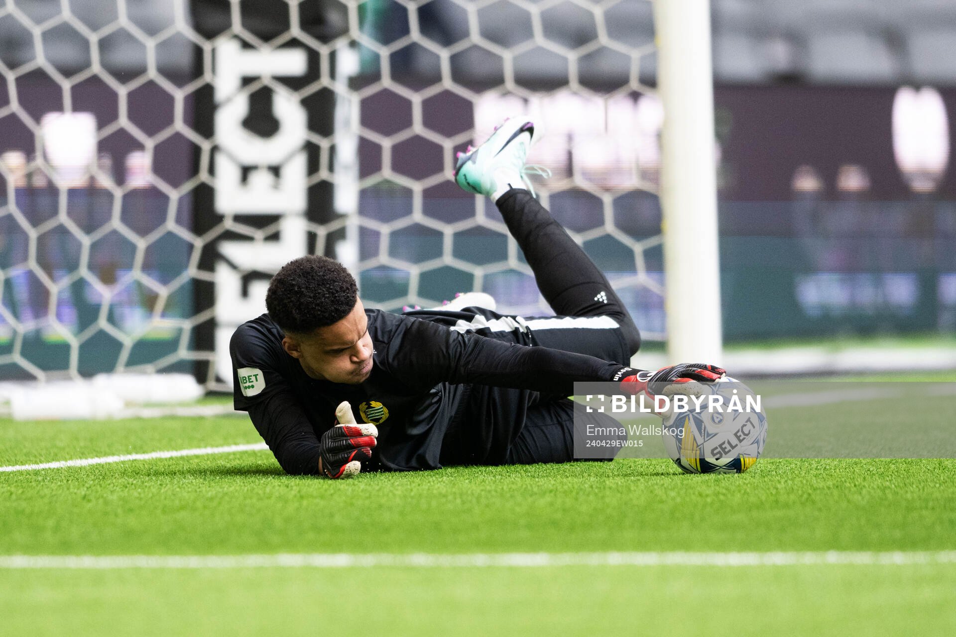 Hammarbys målvakt Oliver Dovin