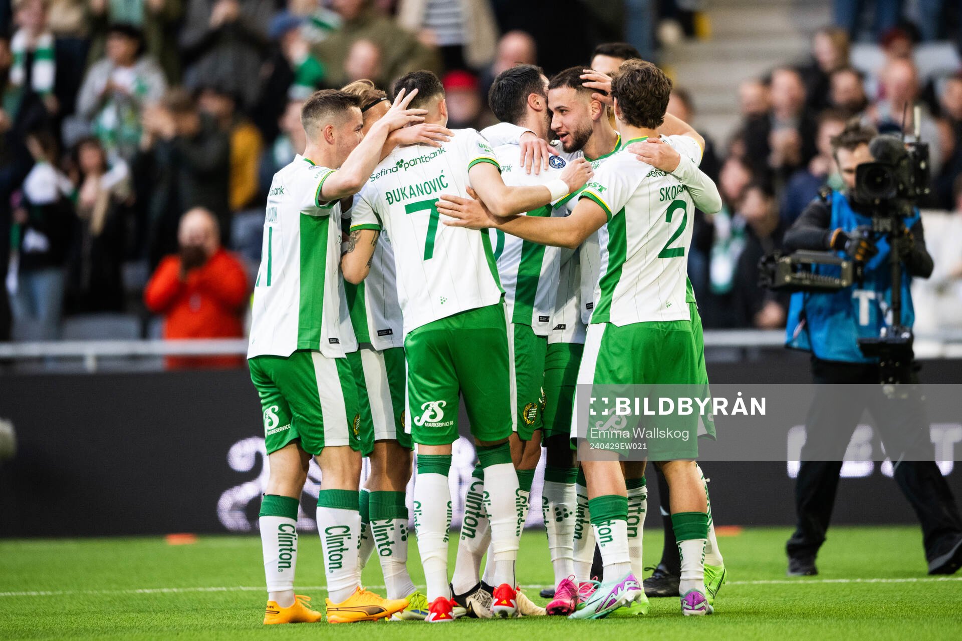 Hammarbys Abdelrahman Boudah Saidi jublar med lagkamrater