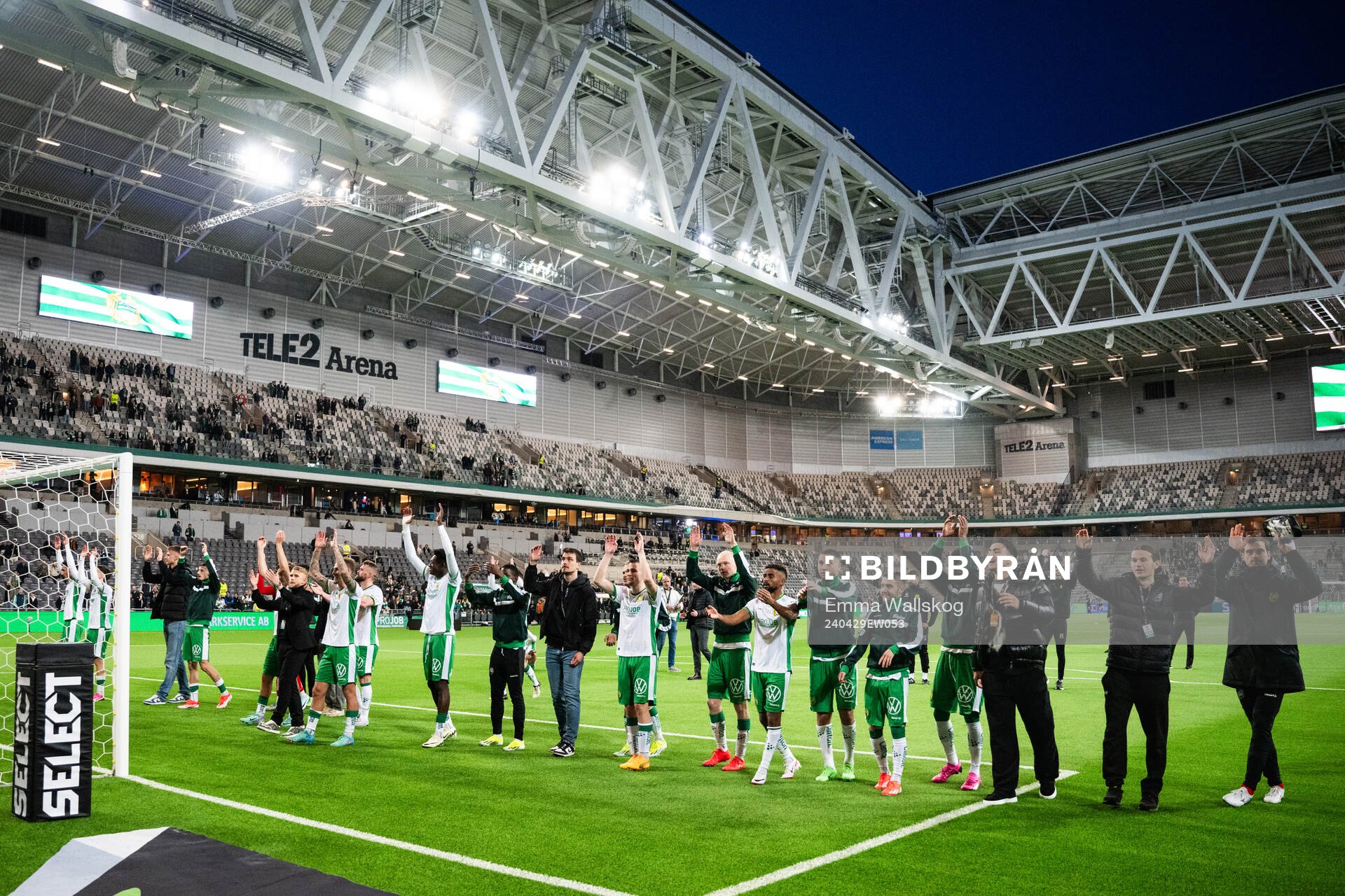 Hammarbys spelare jublar efter fotbollsmatchen i Allsvenskan mellan Hammarby och Västerås den 29 april 2024 i Stockholm. 