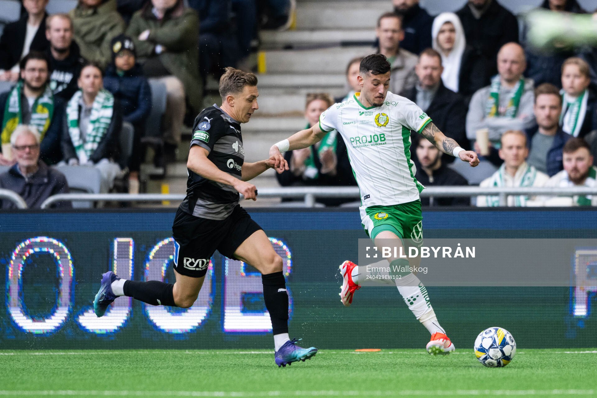 Västerås Simon Gefvert och Hammarbys Viktor Dukanovic
