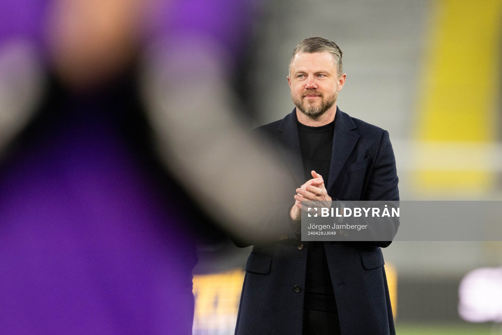 Elfsborgs manager Jimmy Thelin jublar efter fotbollsmatchen i Allsvenskan mellan Elfsborg och Sirius den 29 april 2024 i Borås. 