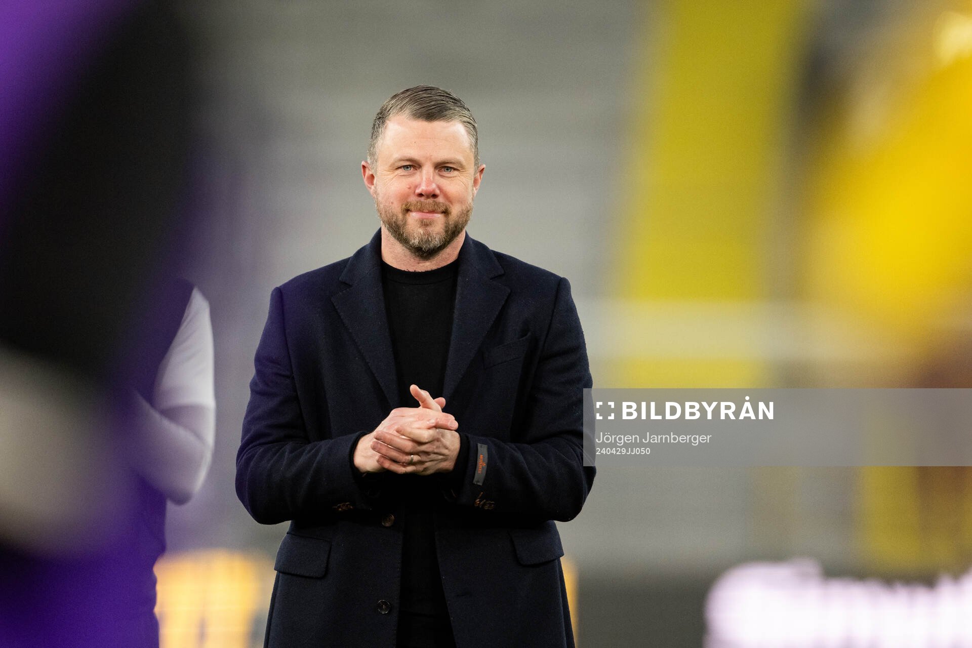 Elfsborgs manager Jimmy Thelin jublar