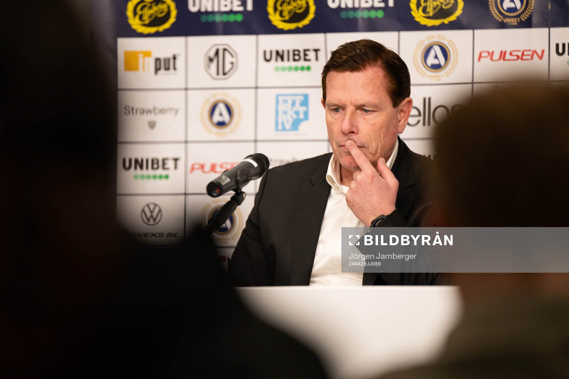 Sirius tränare Christer Mattiasson under presskonferensen efter fotbollsmatchen i Allsvenskan mellan Elfsborg och Sirius den 29 april 2024 i Borås.