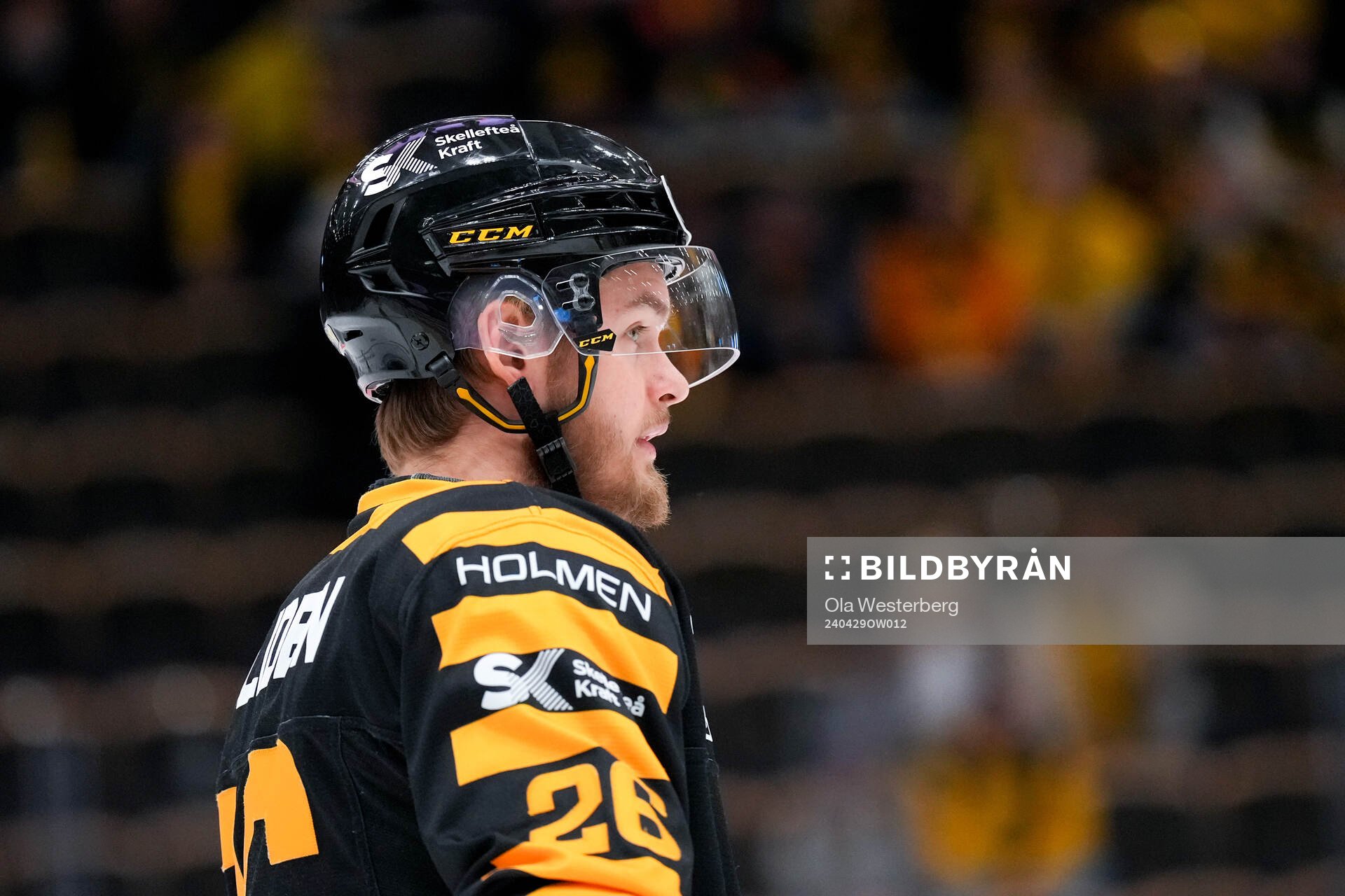 Skellefteås Simon Robertsson värmer upp