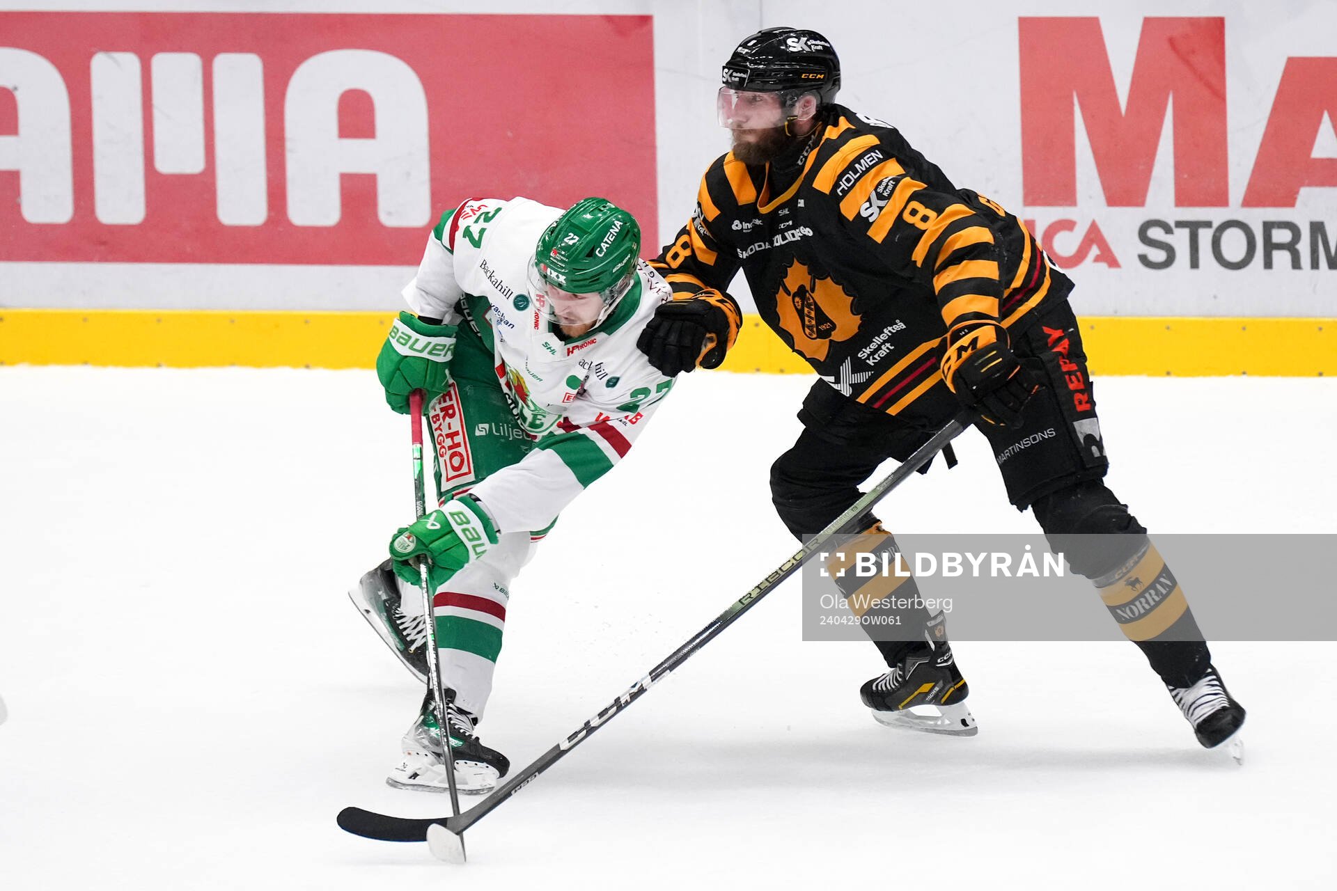 Rögles Linus Sjödin och Skellefteås Petter Granberg