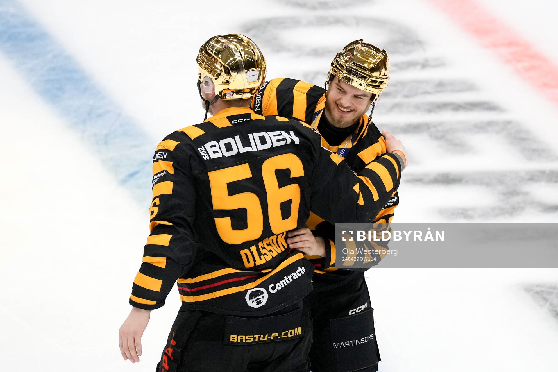 Skellefteås Anton Olsson och Simon Robertsson jublar