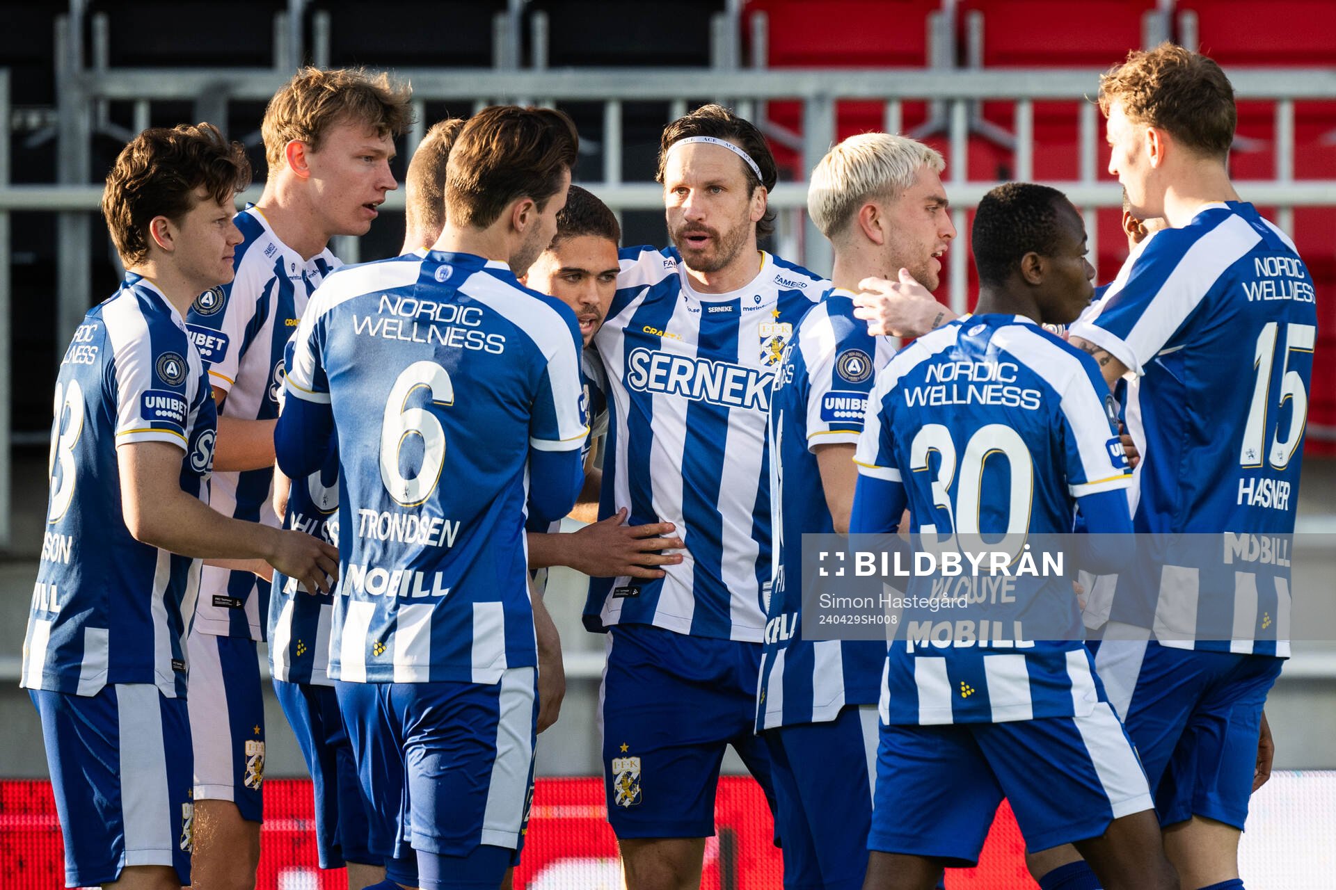 IFK Göteborgs Thomas Santos och Gustav Svensson jublar