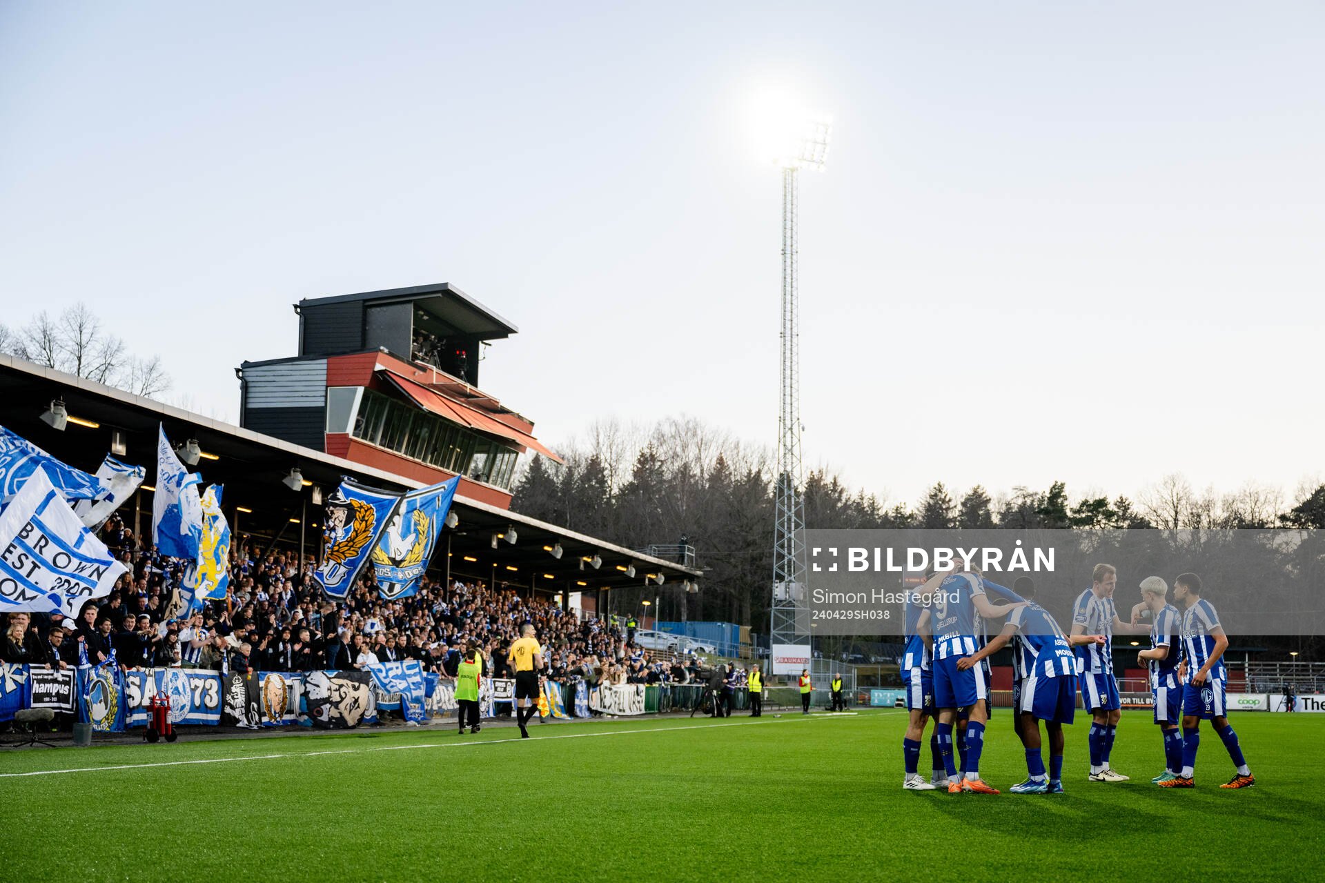 IFK Göteborgs spelare och supportrar jublar