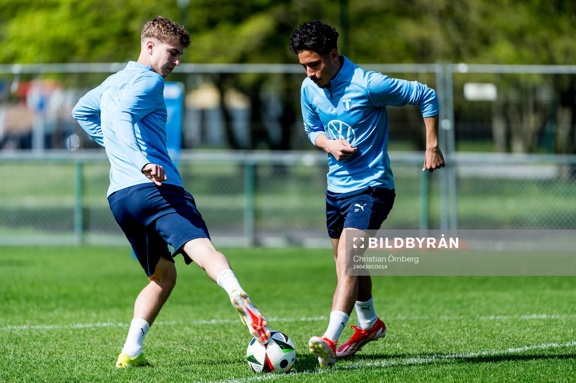 Malmö FFs Hugo Bolin och Adrian Skogmar