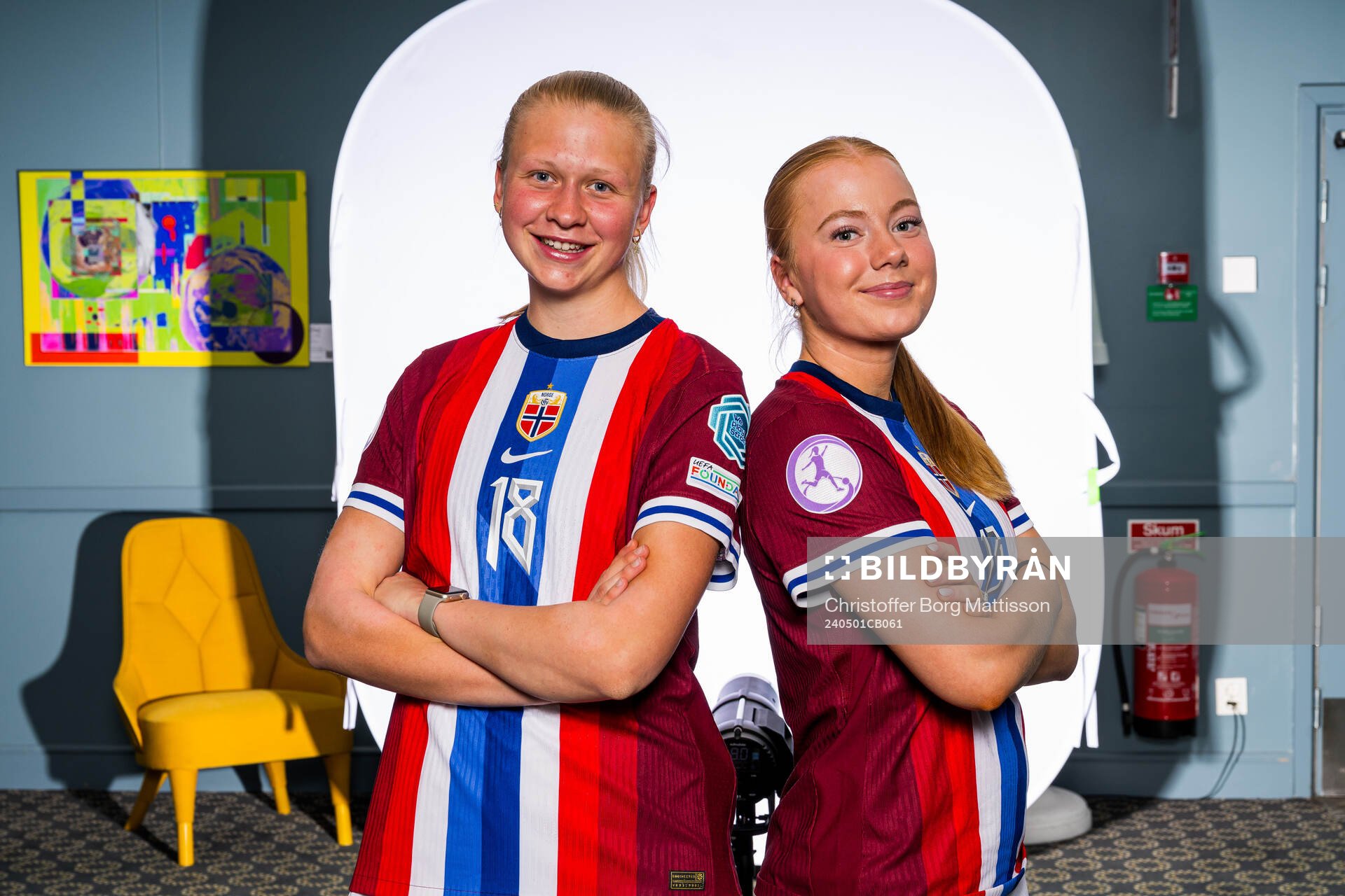 Linnea Haugen and Thale Hauge of the Norwegian U17 national