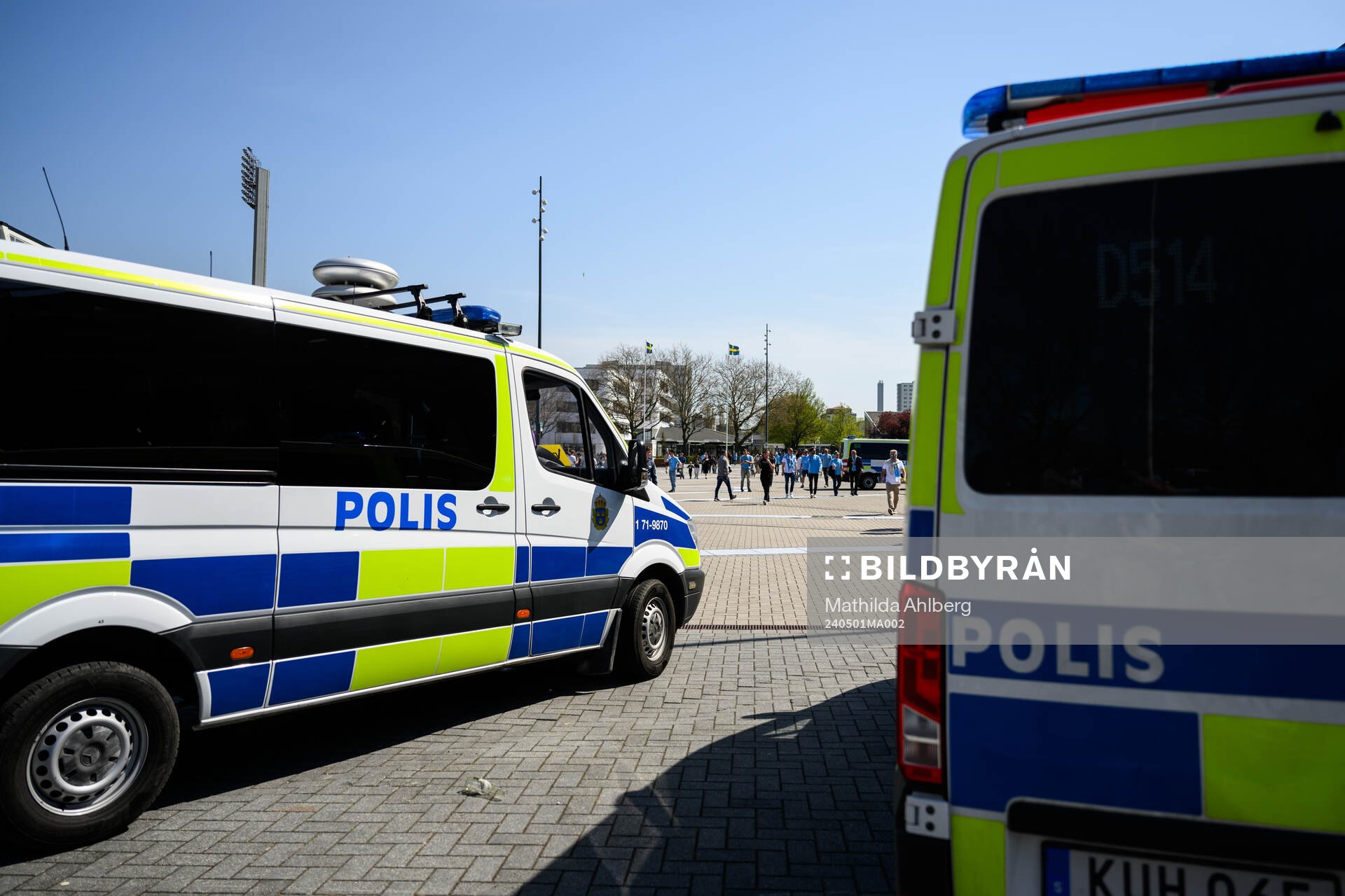 Polisbilar inför finalen i Svenska Cupen mellan Malmö FF och Djurgården den 1 maj 2024 i Malmö. 
