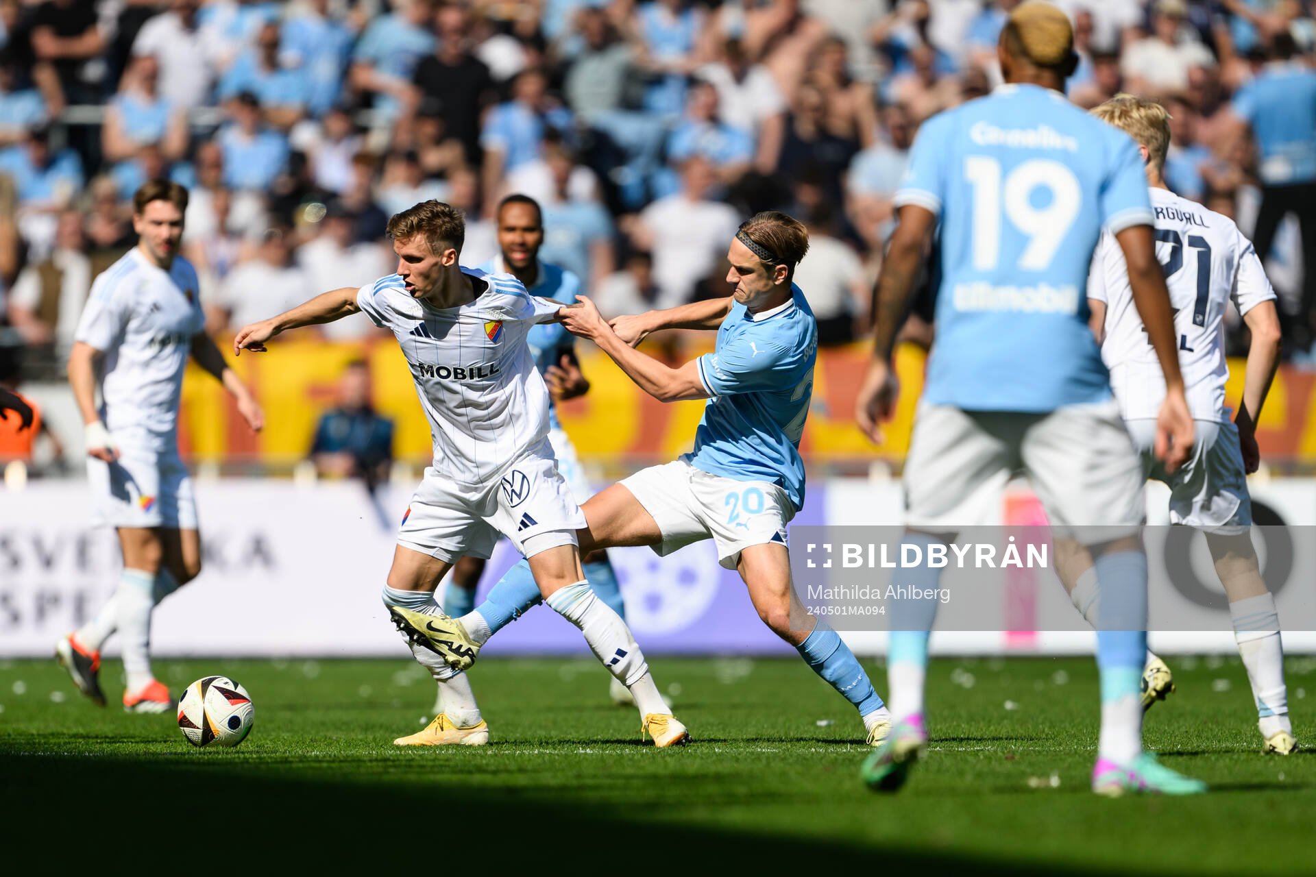 Djurgårdens Samuel Leach Holm och Malmö FFs Erik Botheim