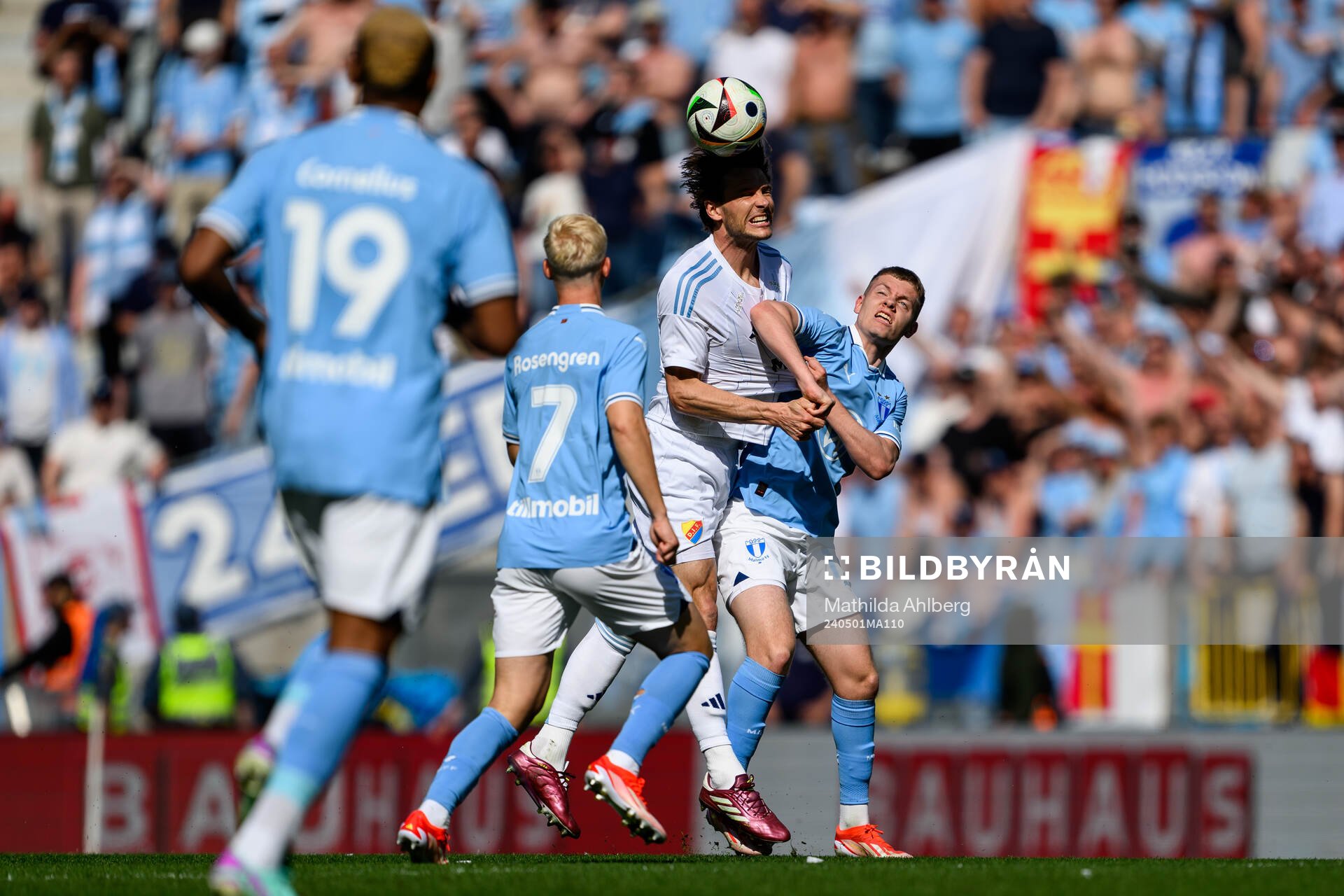 Djurgårdens Albin Ekdal och Malmö FFs Sebastian Vinther