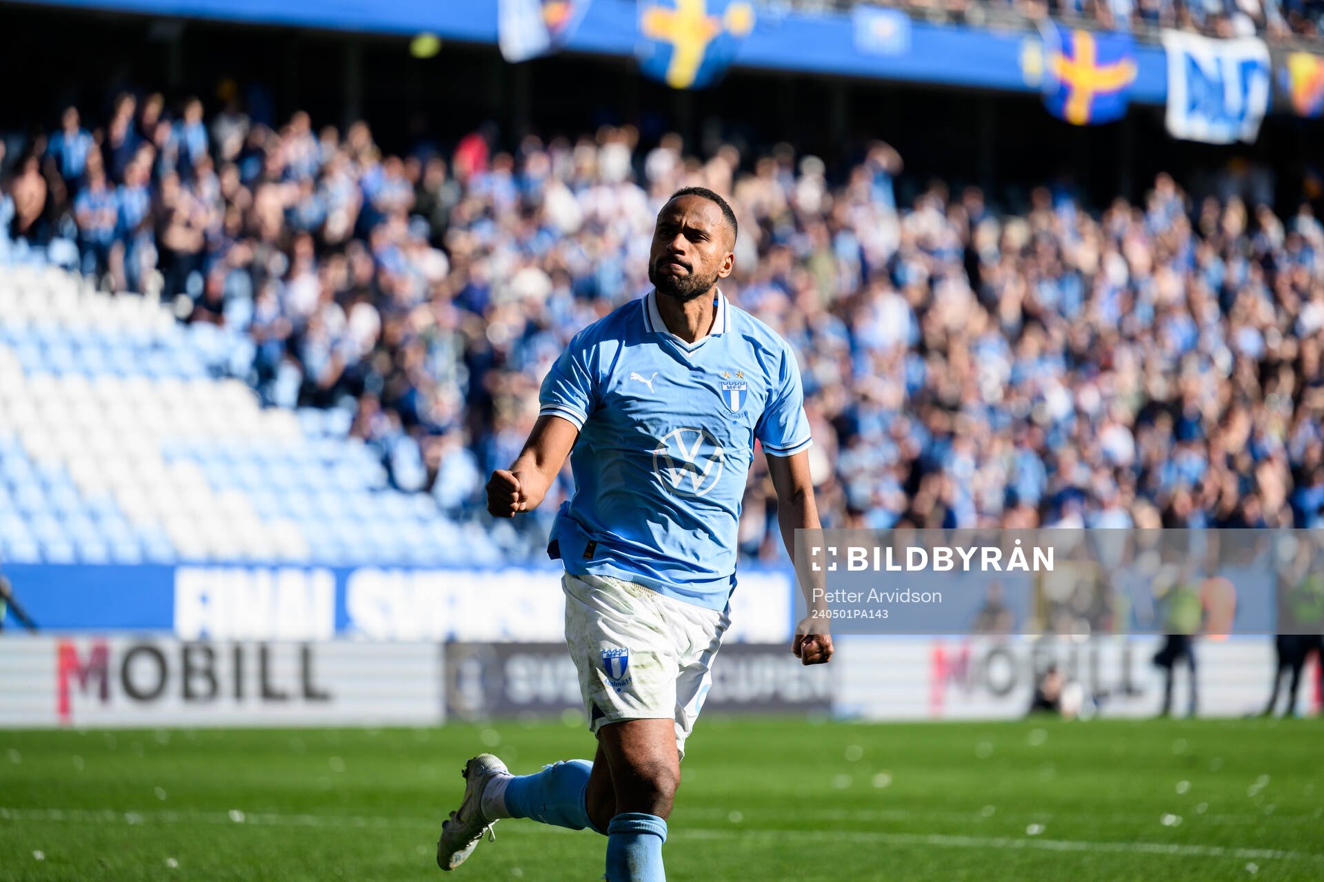Malmö FFs Isaac Thelin jublar