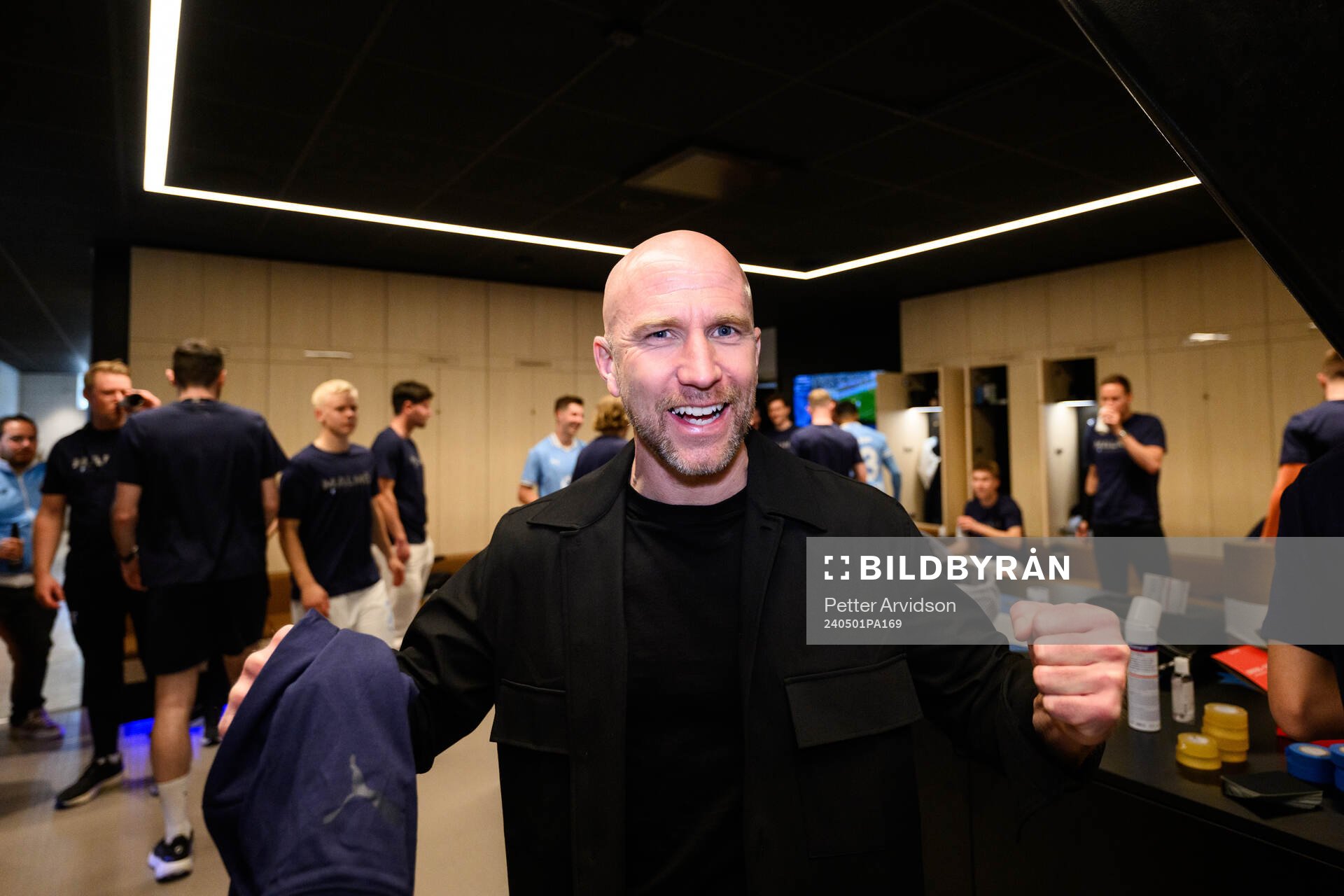Malmö FFs tränare Henrik Rydström jublar