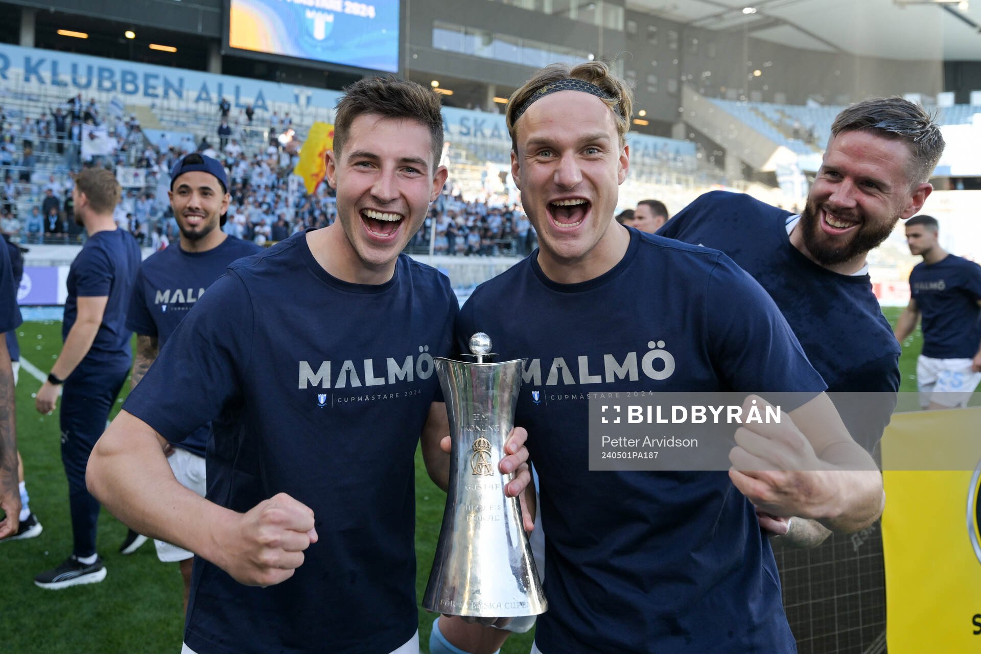 Malmö FFs Lasse Berg Johnsen och Erik Botheim jublae med