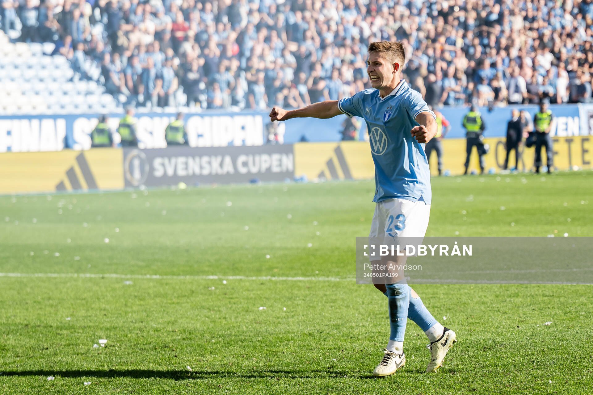 Malmö FFs Lasse Berg Johnsen jublar