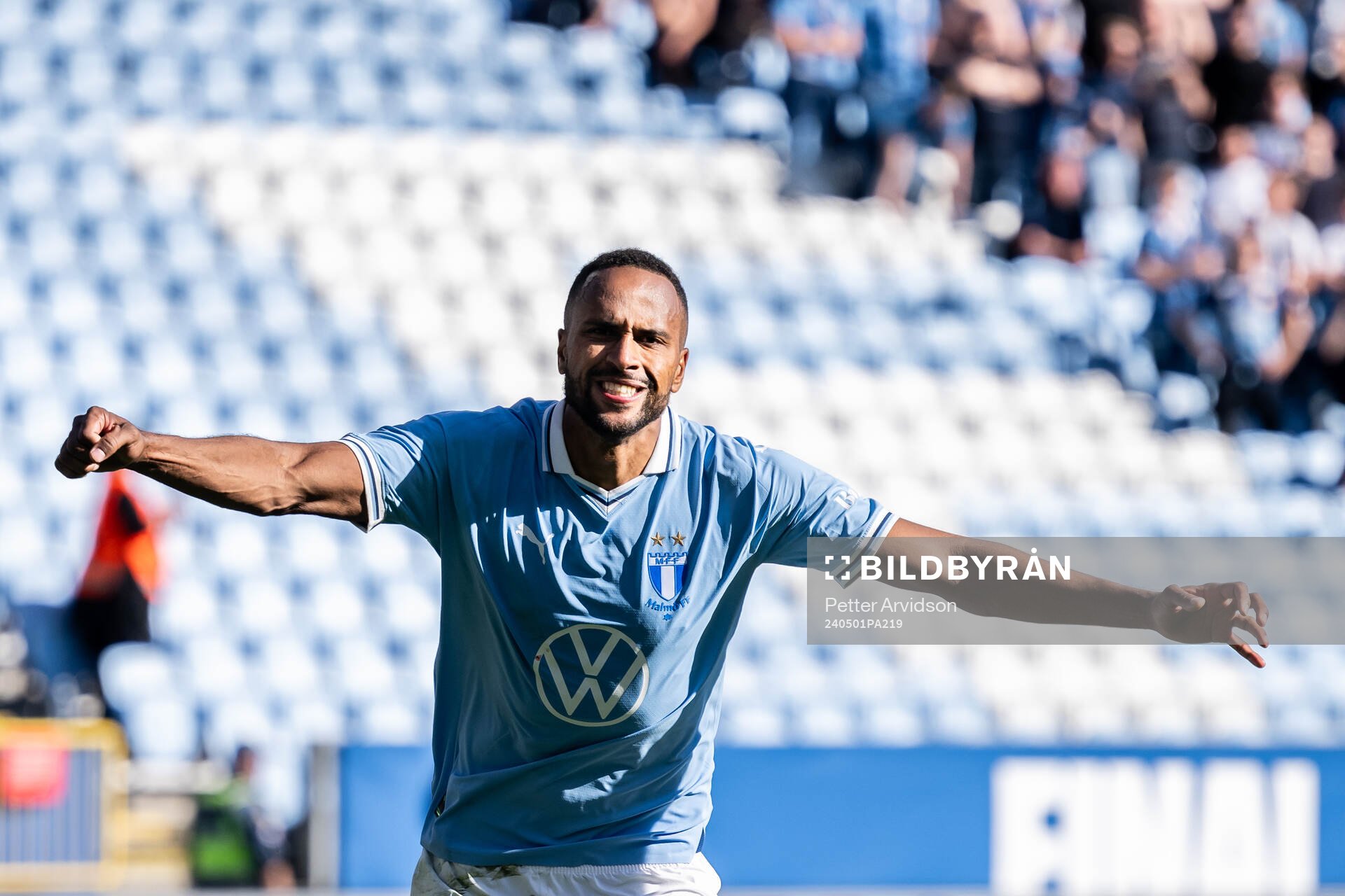 Malmö FFs Isaac Kiese Thelin jublar