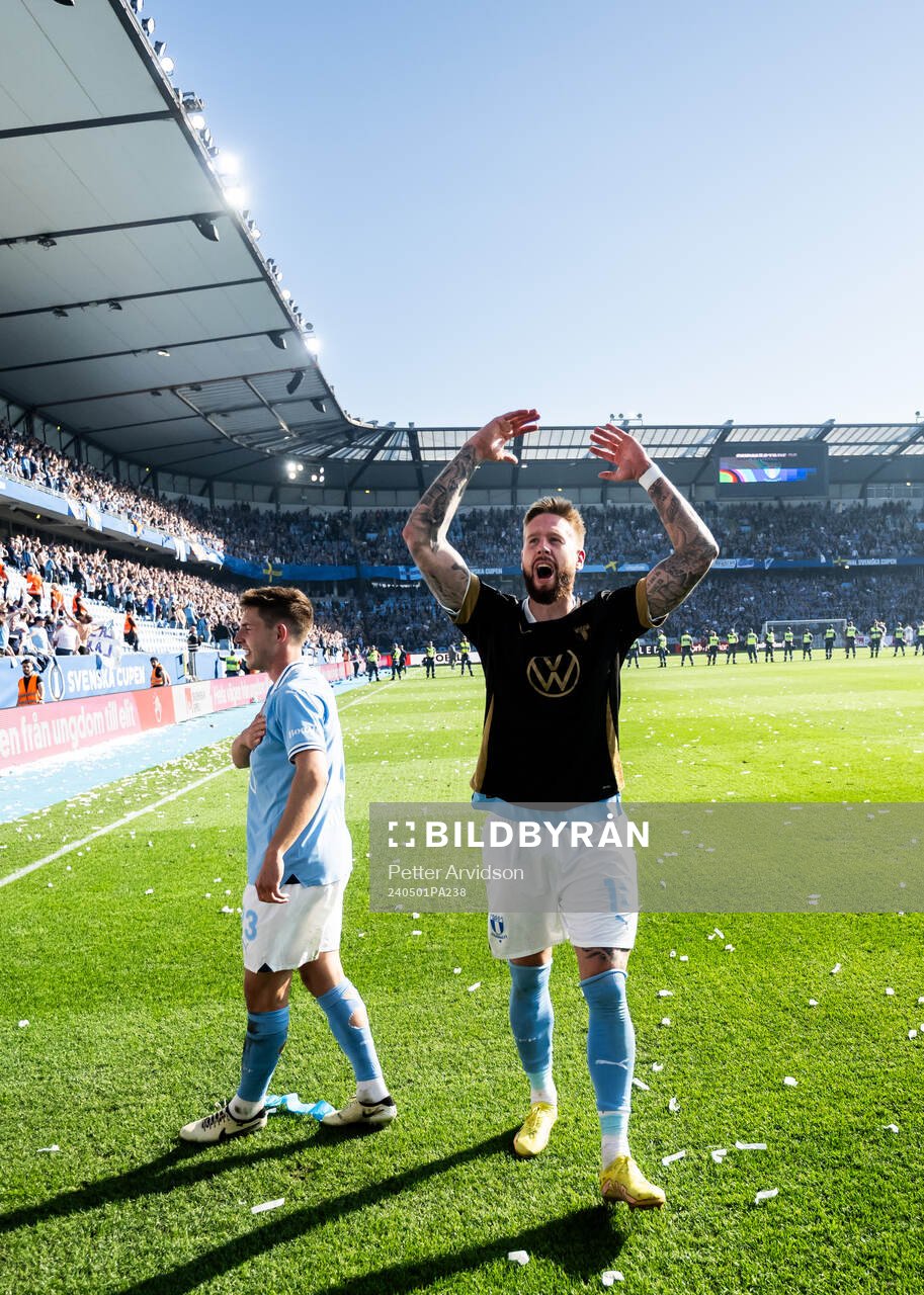 Malmö FFs Pontus Jansson jublar