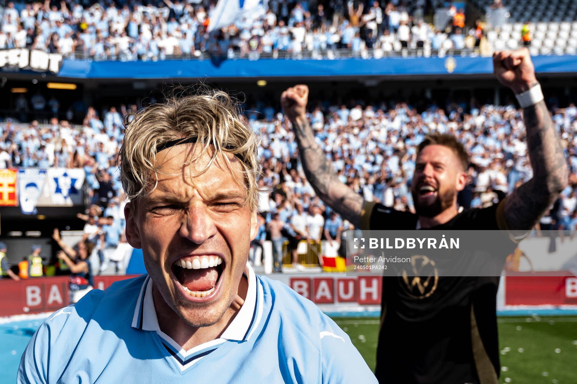 Malmö FFs Jens Stryger Larsen jublar