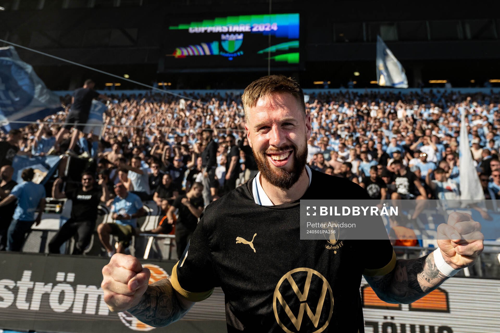 Malmö FFs Pontus Jansson jublar