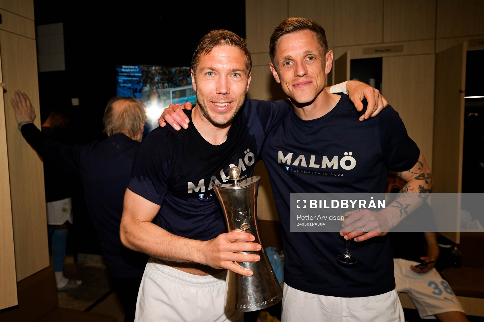 Malmö FFs Anton Tinnerholm och Søren Rieks poserar med