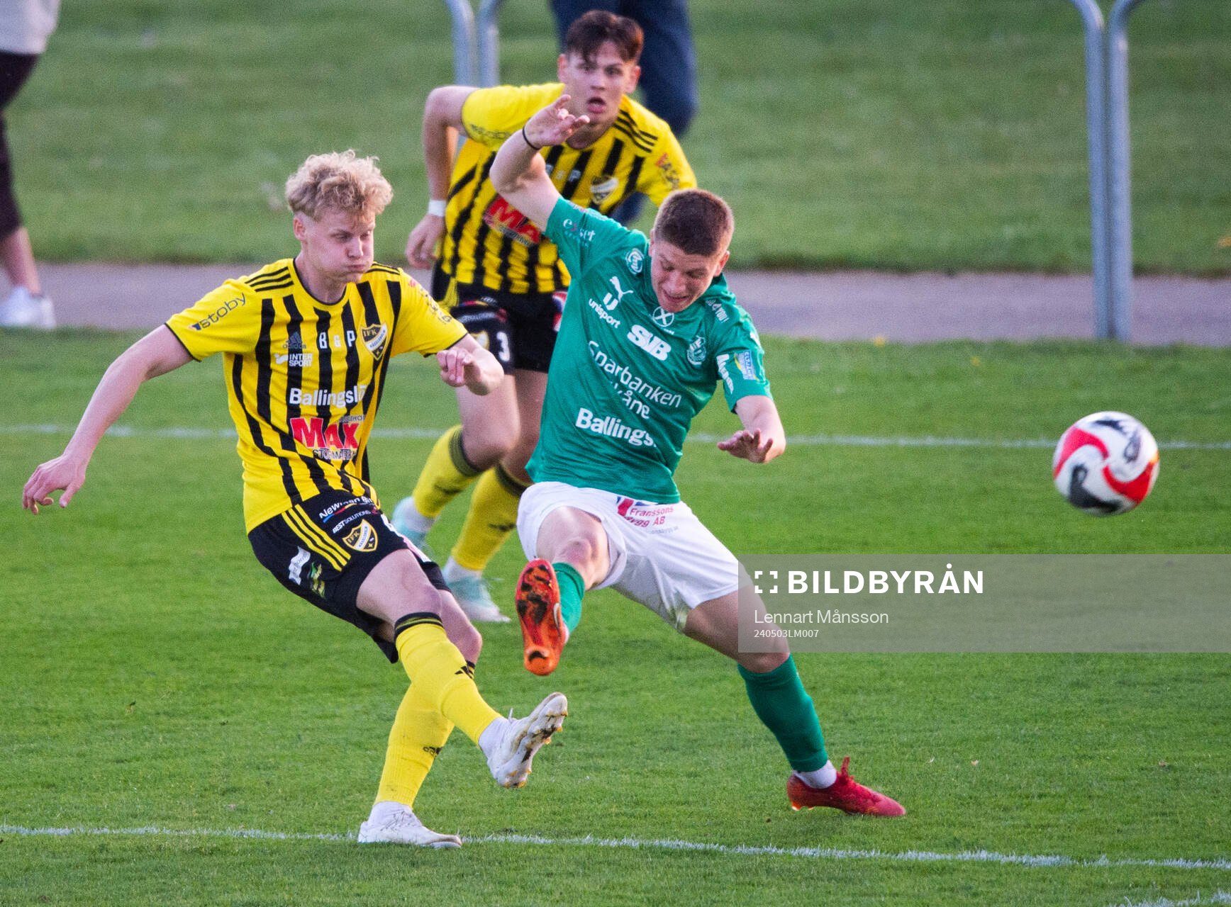IFK Hässleholms Elmar Lindqvist i matchen i div. 2 mellan