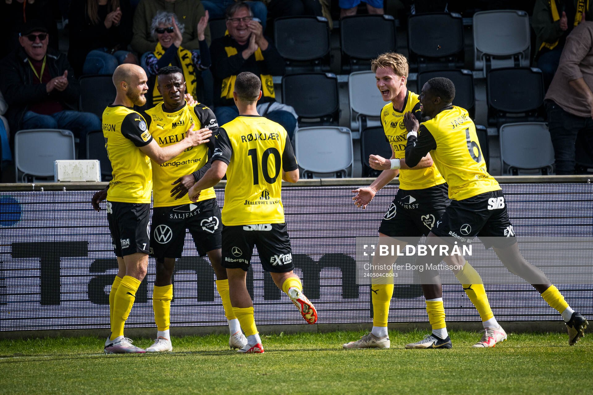 Mjällbys Silas Nwankwo jublar