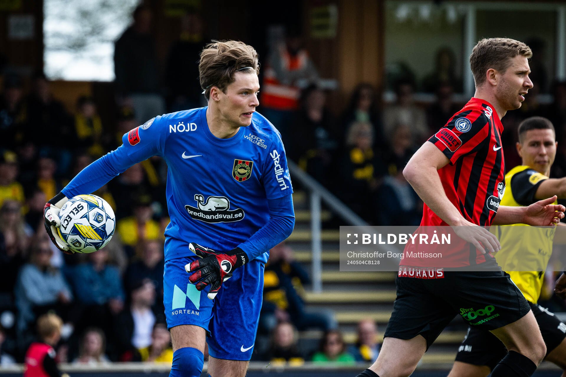 Brommapojkarnas målvakt Filip Sidklev