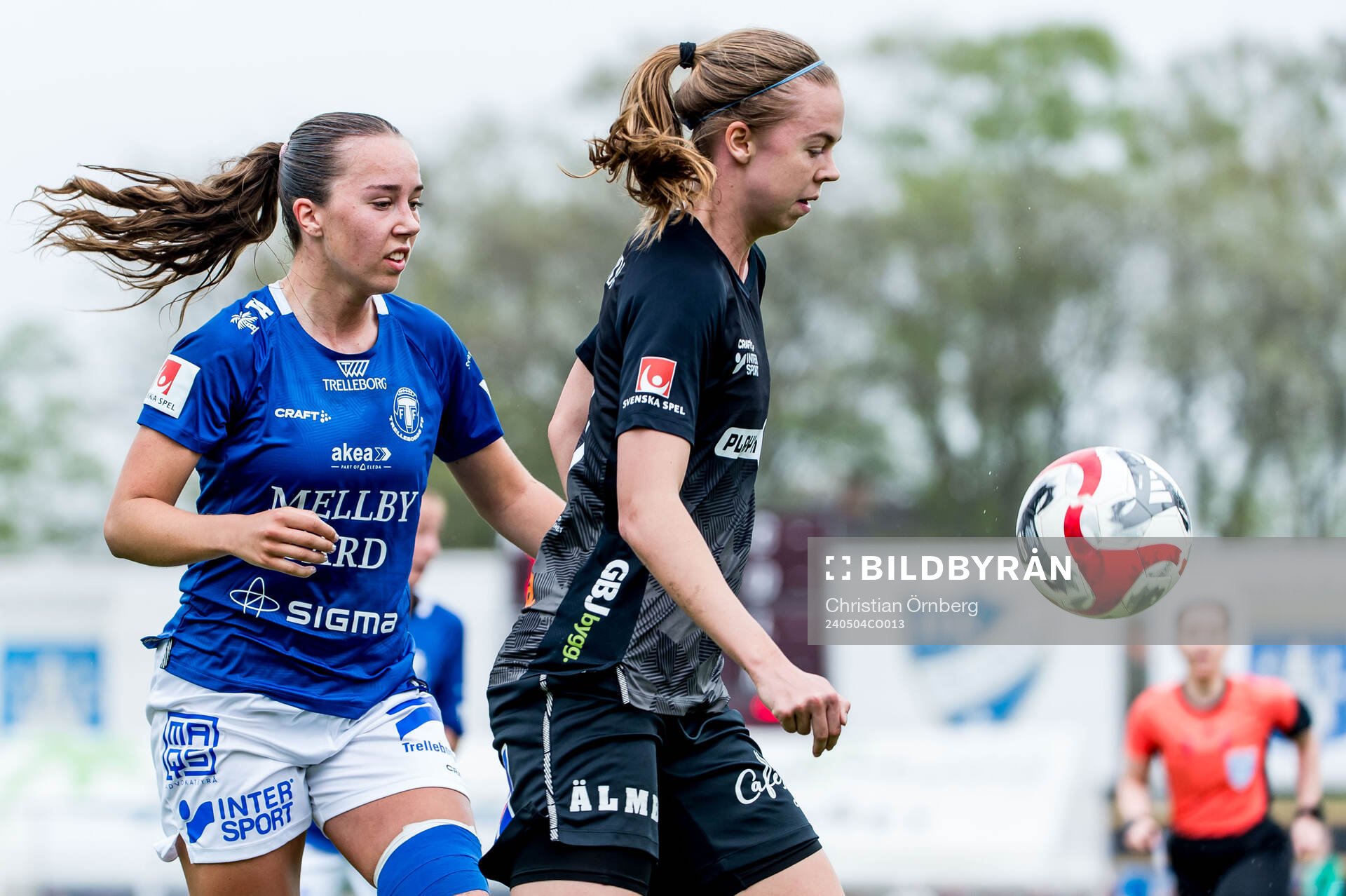 Trelleborgs Athinna Persson Lundgren och Växjö DFFs Elin
