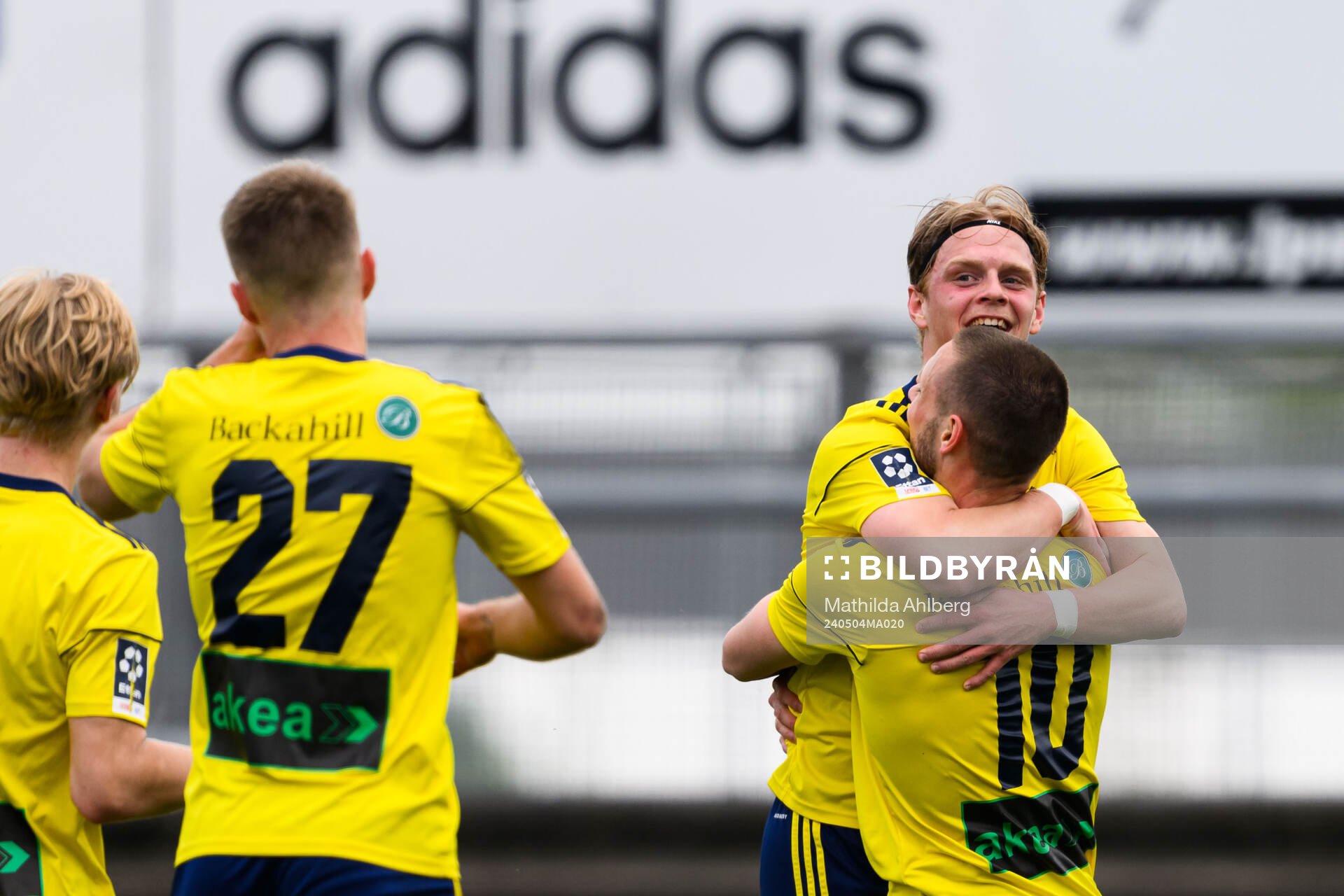 Och och Ängelholms Max Eriksson jublar