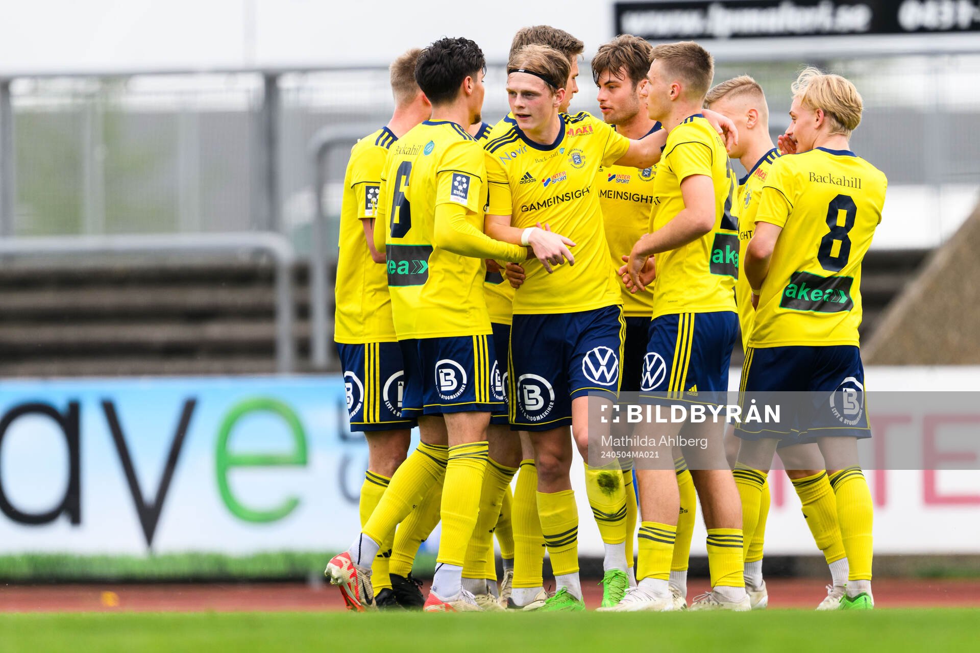 Ängelholms Max Eriksson jublar