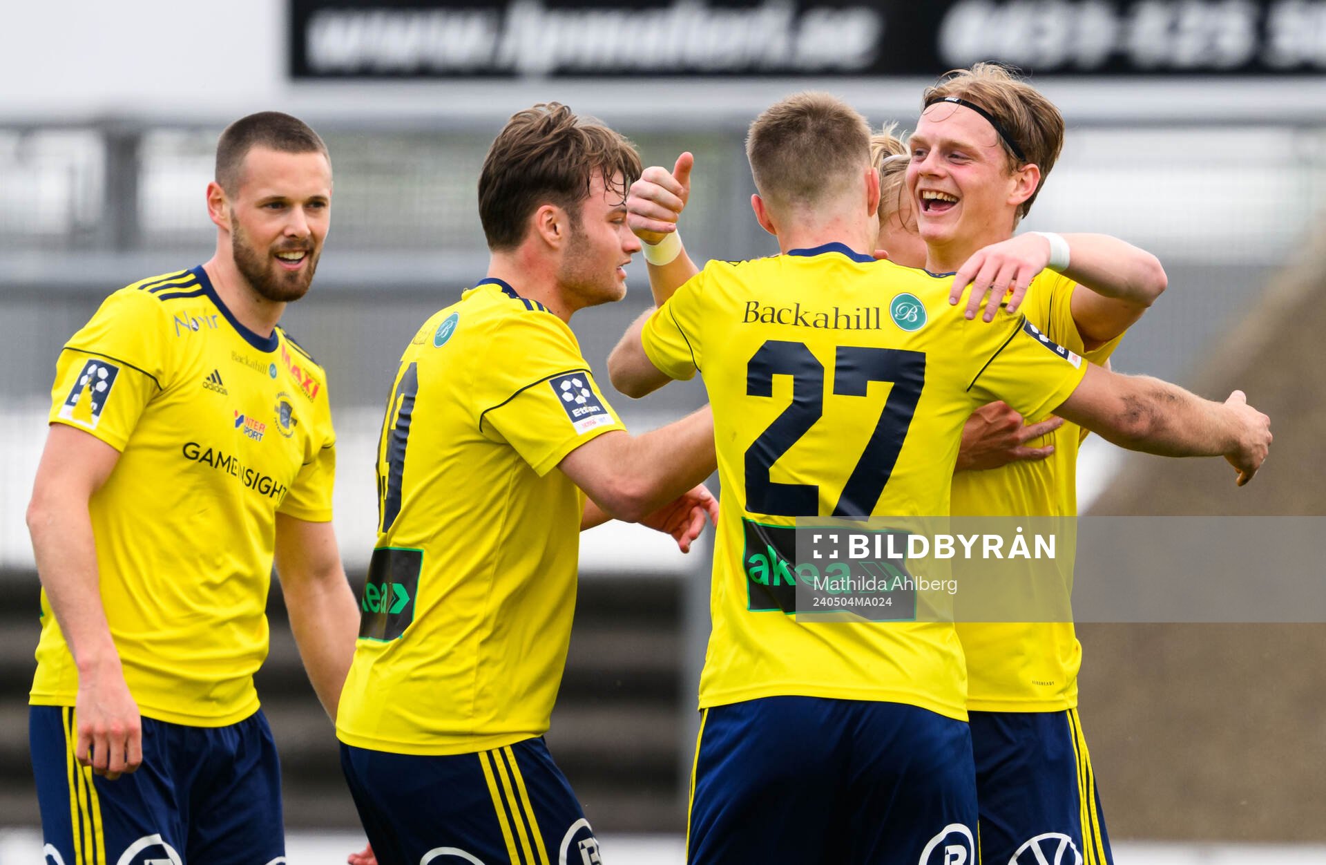 Ängelholms Max Eriksson jublar