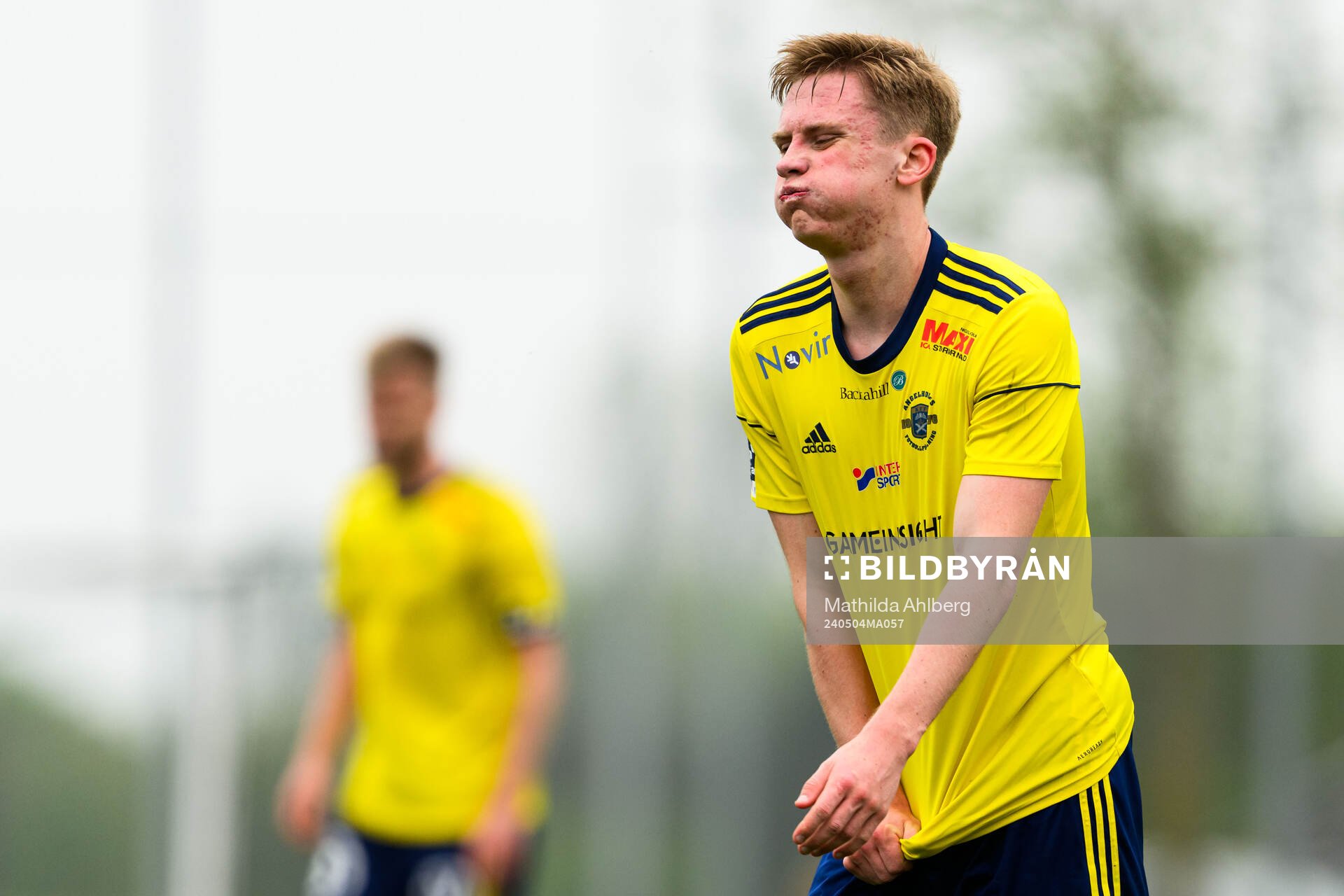 Ängelholms Karl Gunnarsson under fotbollsmatchen i Division 1 Södra mellan Ängelholm och Ljungskile den 4 maj 2024 i Ängelholm. 