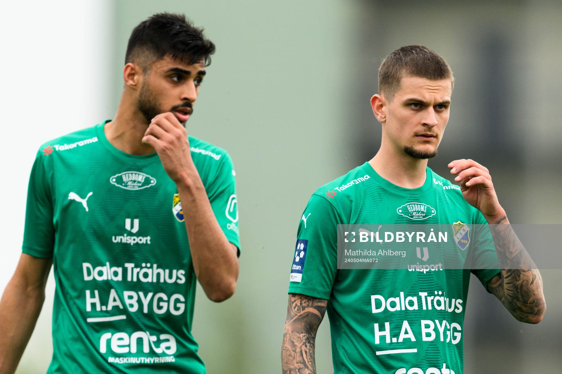 Ljungskiles Mustafa Omran Saleh och Filip Ambroz under fotbollsmatchen i Division 1 Södra mellan Ängelholm och Ljungskile den 4 maj 2024 i Ängelholm.