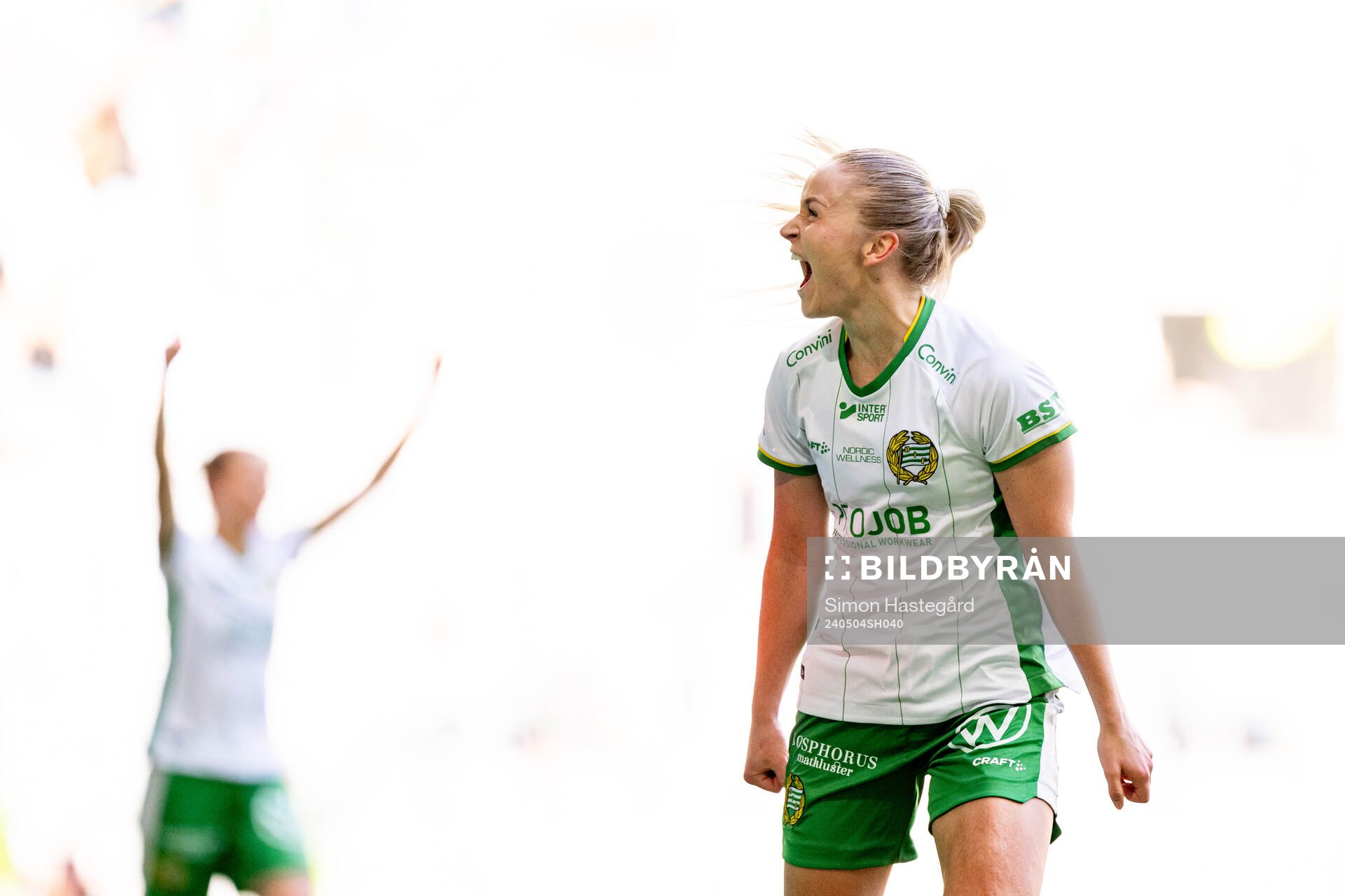 Hammarbys Anna Jøsendal jublar efter 3-1 under fotbollsmatchen i Damallsvenskan mellan Hammarby och Djurgården den 4 maj 2024 i Stockholm.