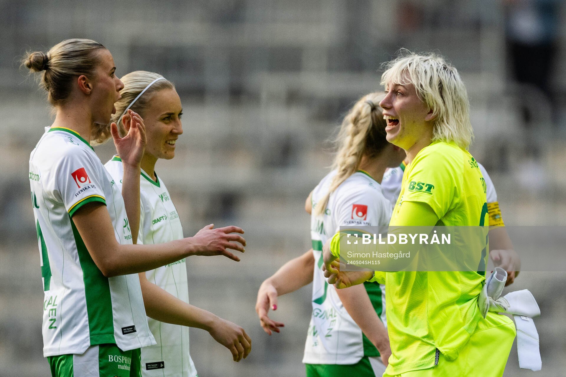 Hammarbys målvakt Moa Edrud jublar