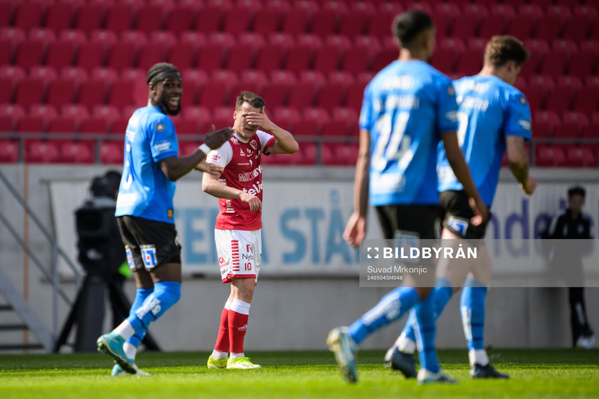 Kalmars Simon Skrabb deppar