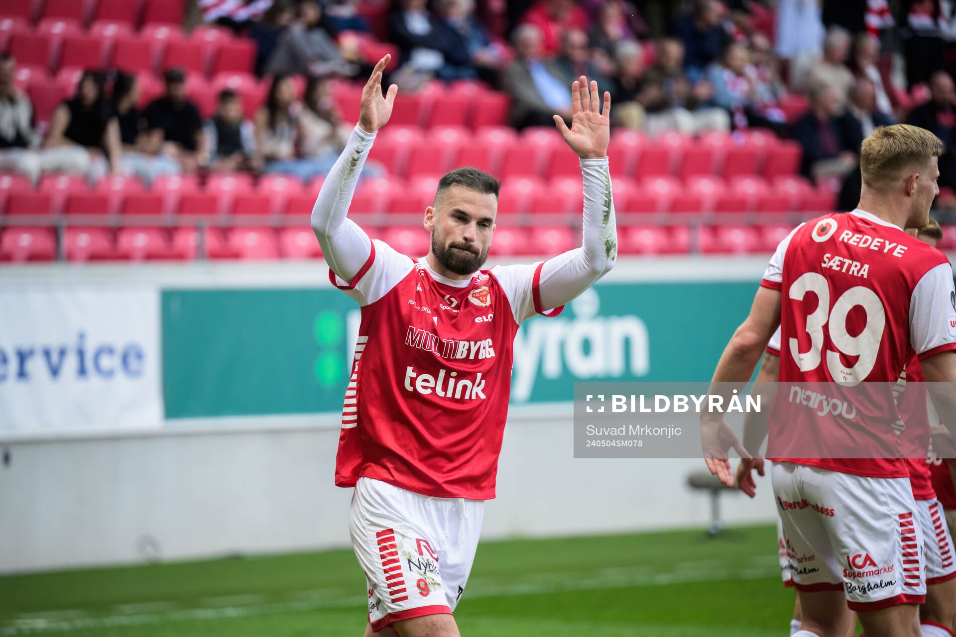 Kalmars Dino Islamovic jublar under fotbollsmatchen i Allsvenskan mellan Kalmar och Halmstad den 4 maj 2024 i Kalmar. 