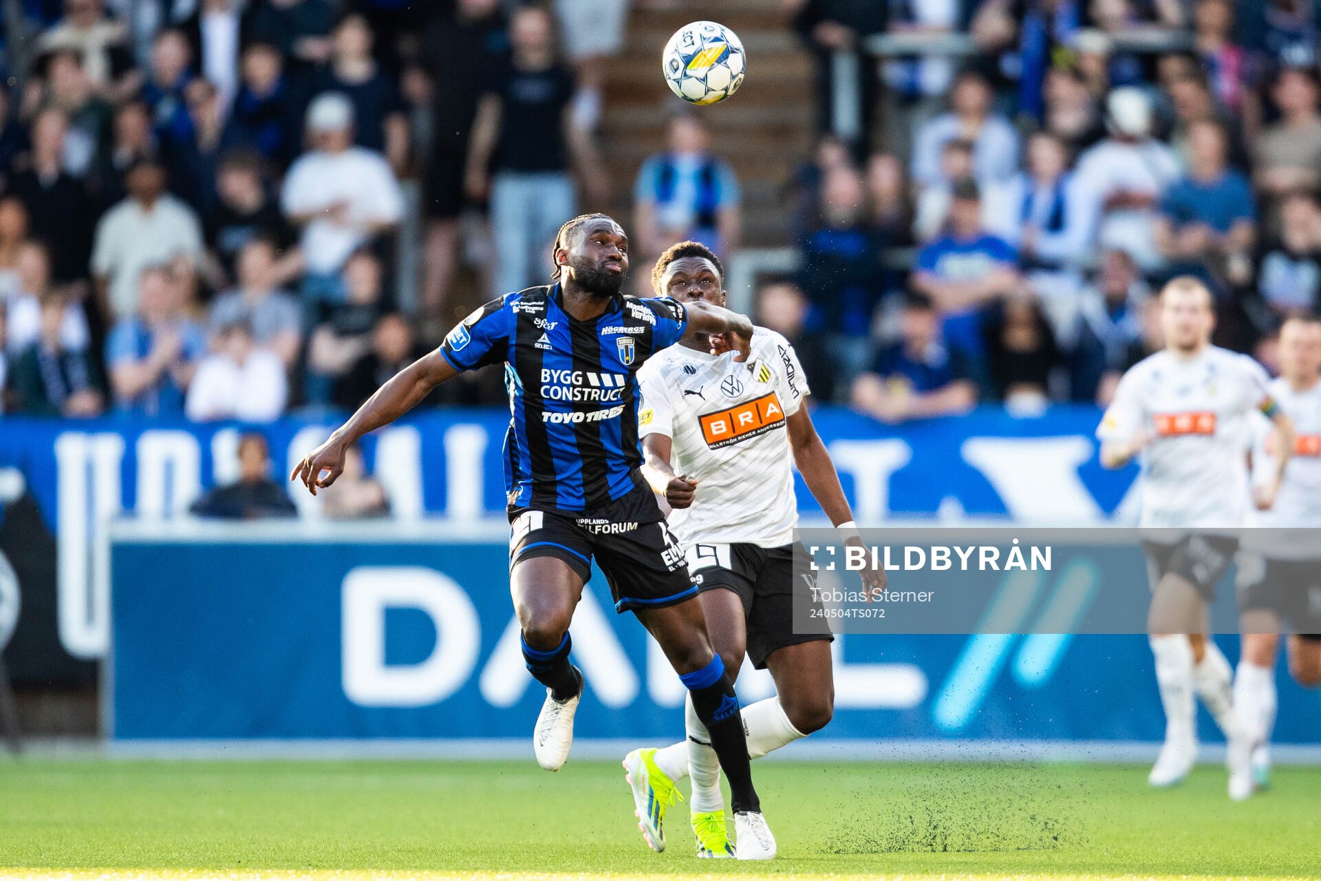 Sirius Patrick Nwadike och Häckens Zeidane Inoussa