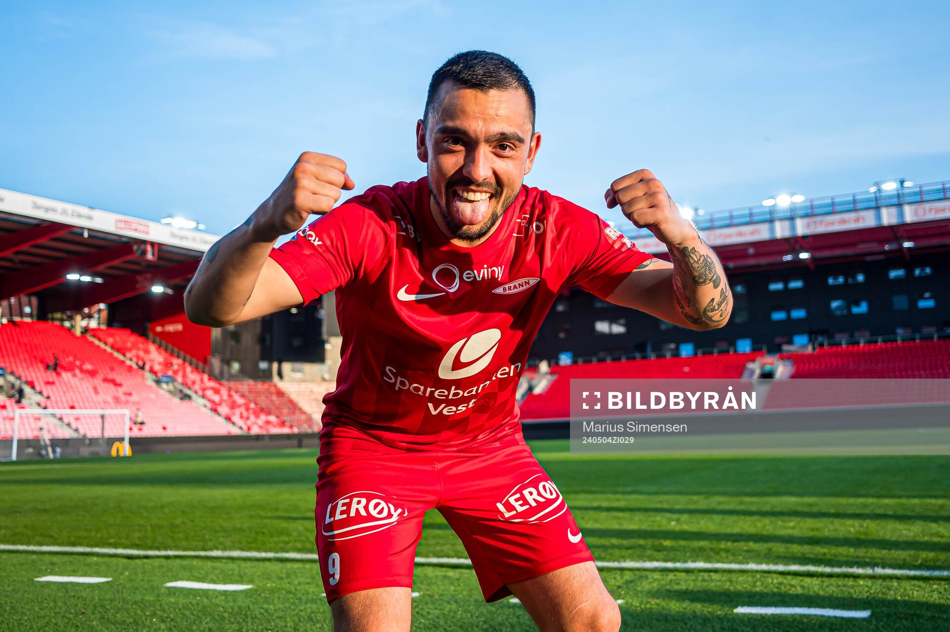 Niklas Castro of Brann celebrates