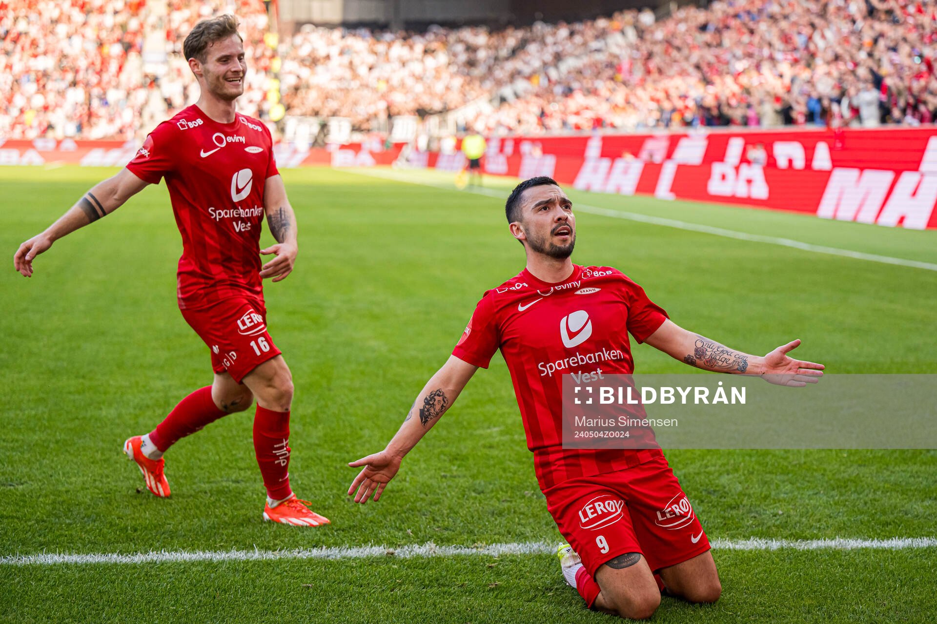 Niklas Castro of Brann celebrates
