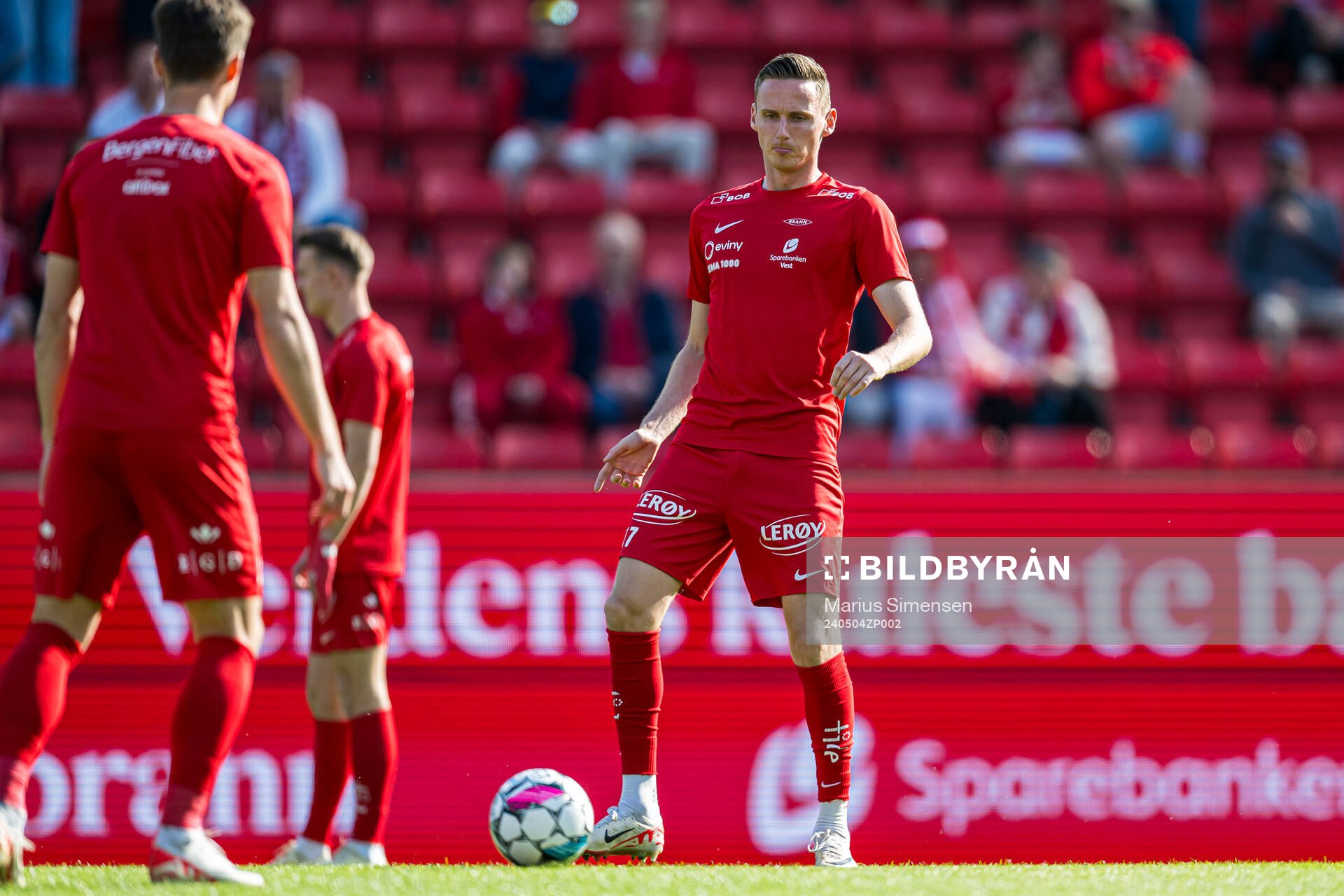 Joachim Soltvedt of Brann warms up