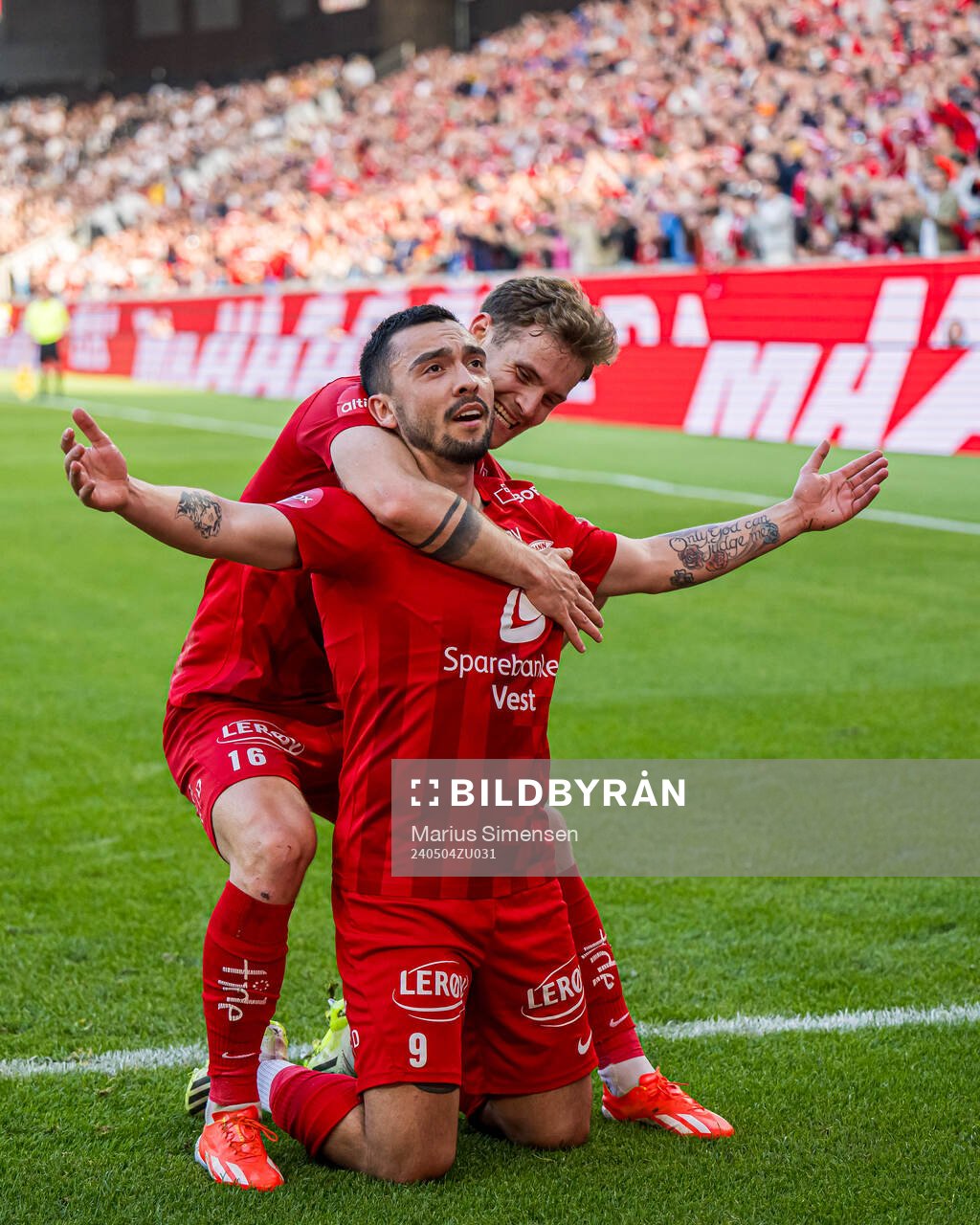 Niklas Castro of Brann celebrates