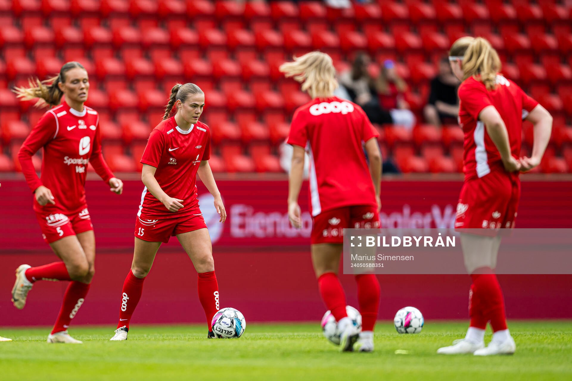 Marthine Østenstad of Brann warms up