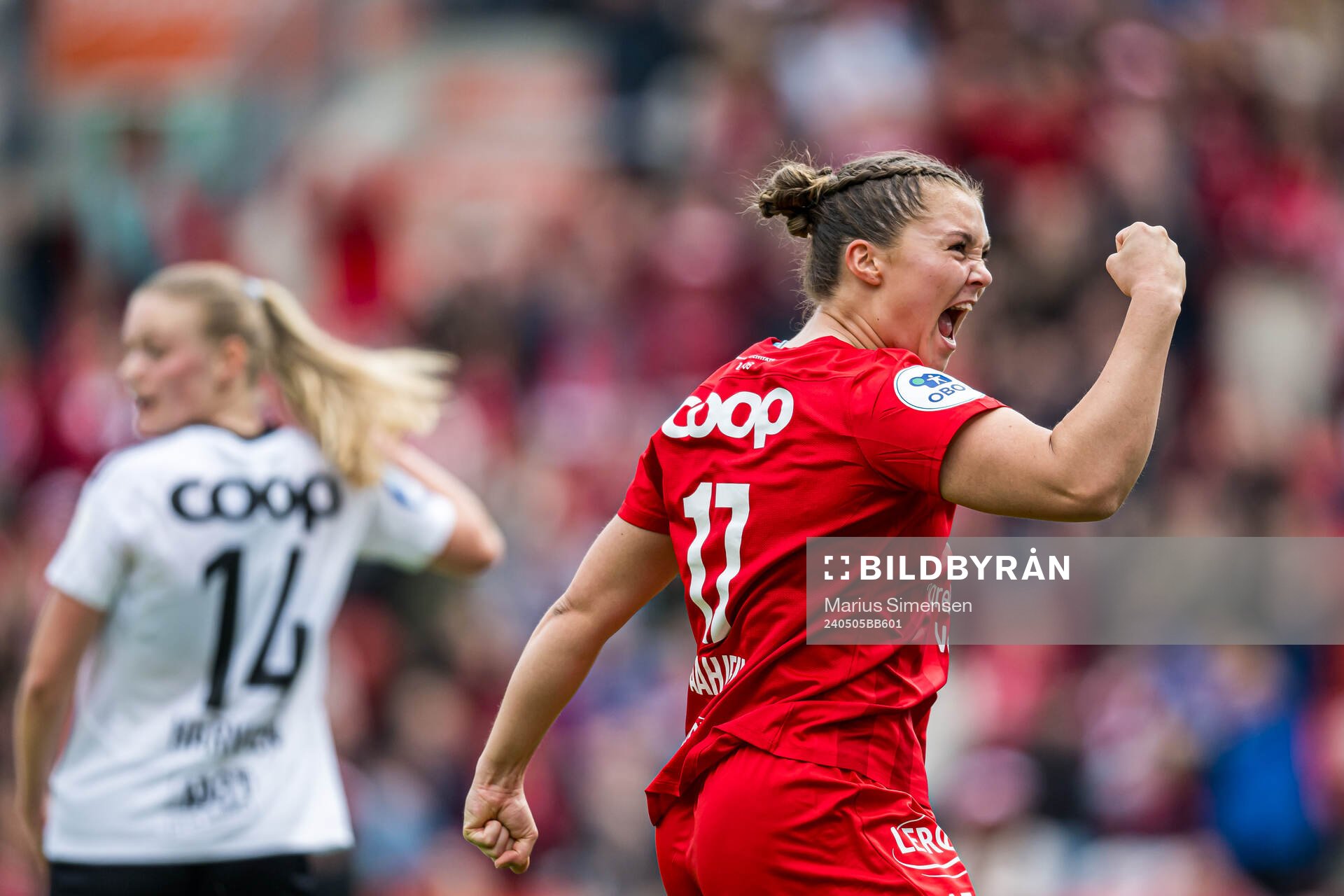 Anna Aahjem of Brann celebrates