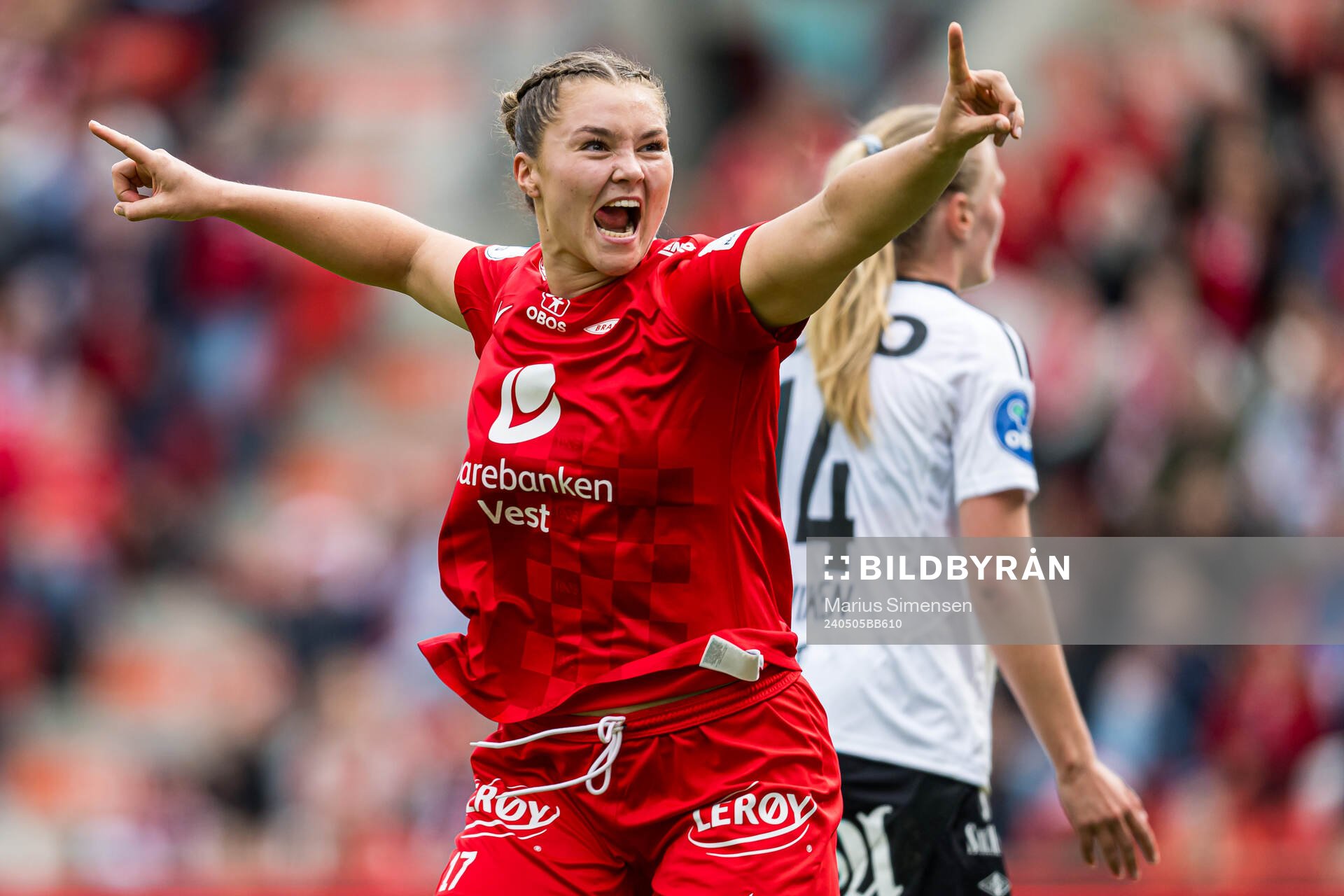 Anna Aahjem of Brann celebrates