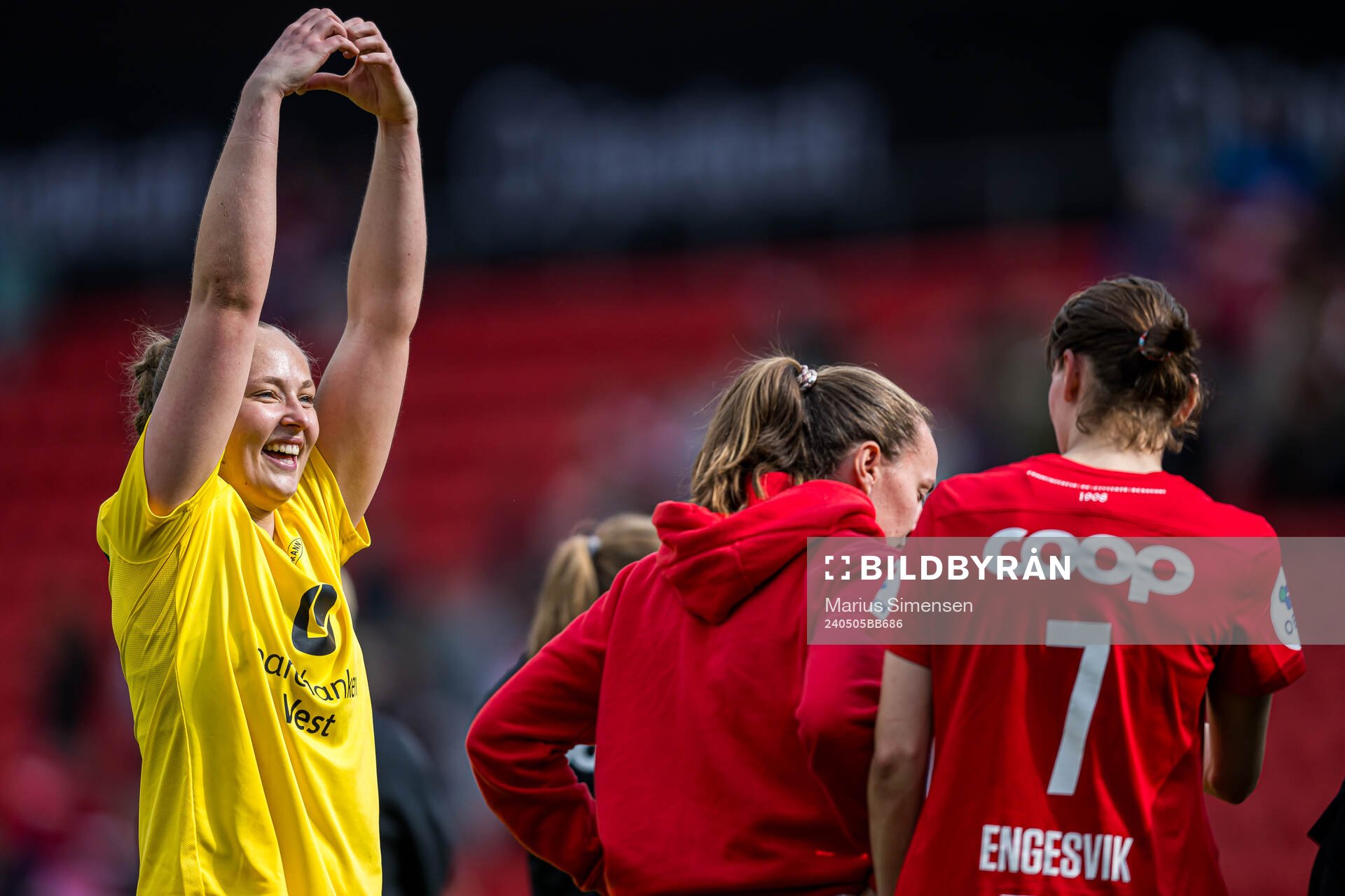 Aurora Mikalsen of Brann celebrates