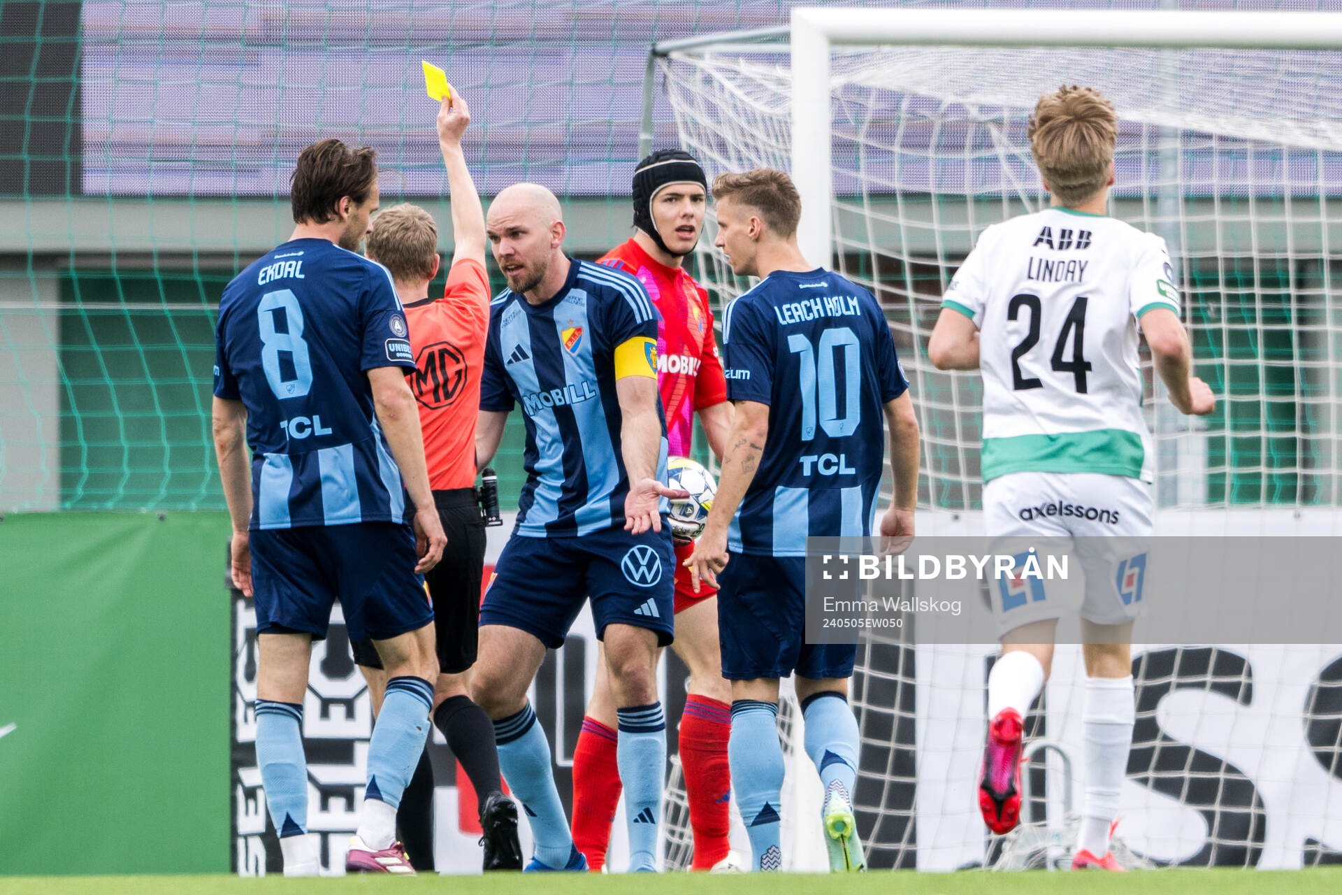 Djurgårdens Marcus Danielson får en varning